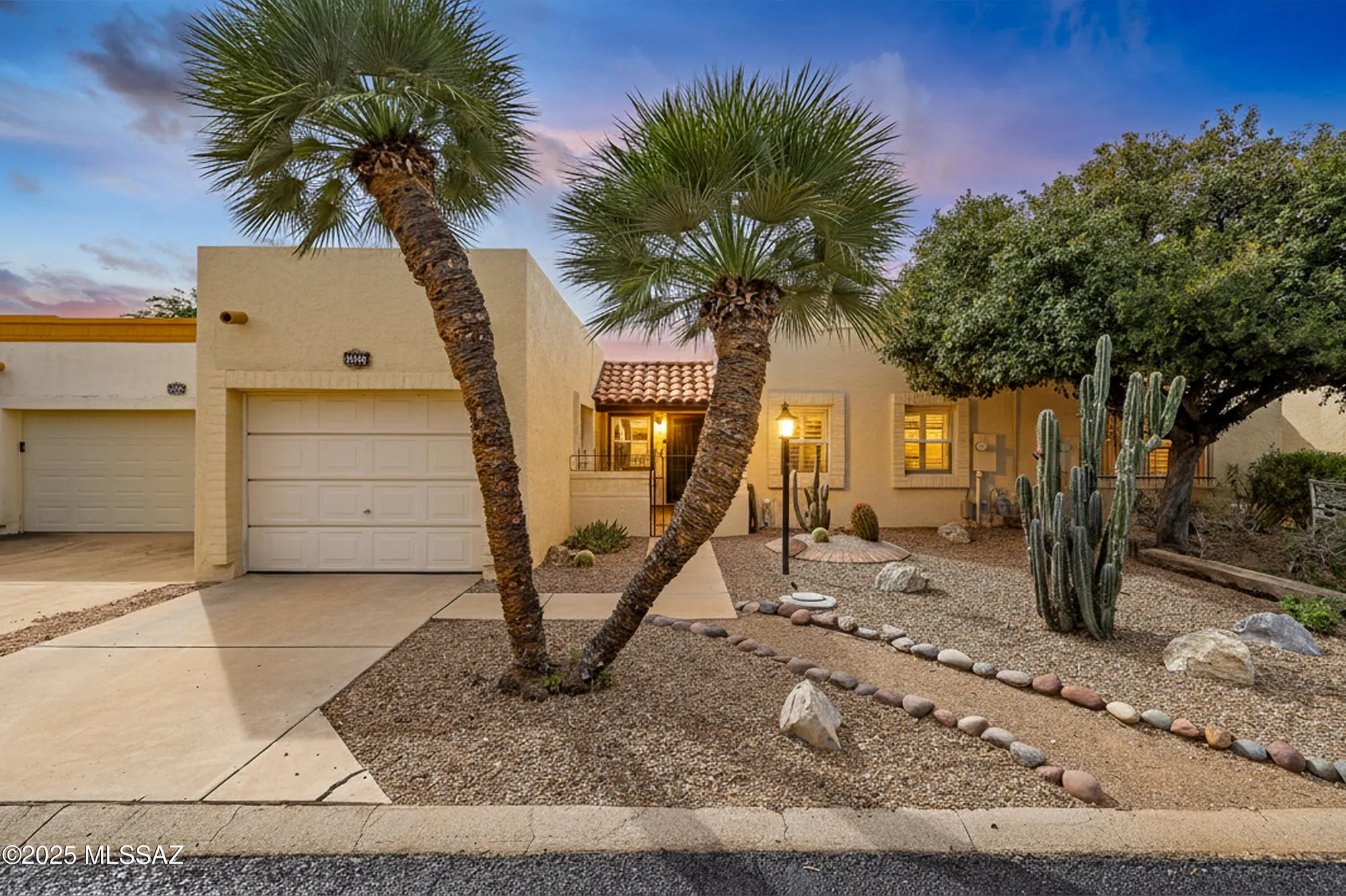 Property Slideshow image 1 of 43 | 1343 w calle madrid, Green Valley, AZ, 85622
