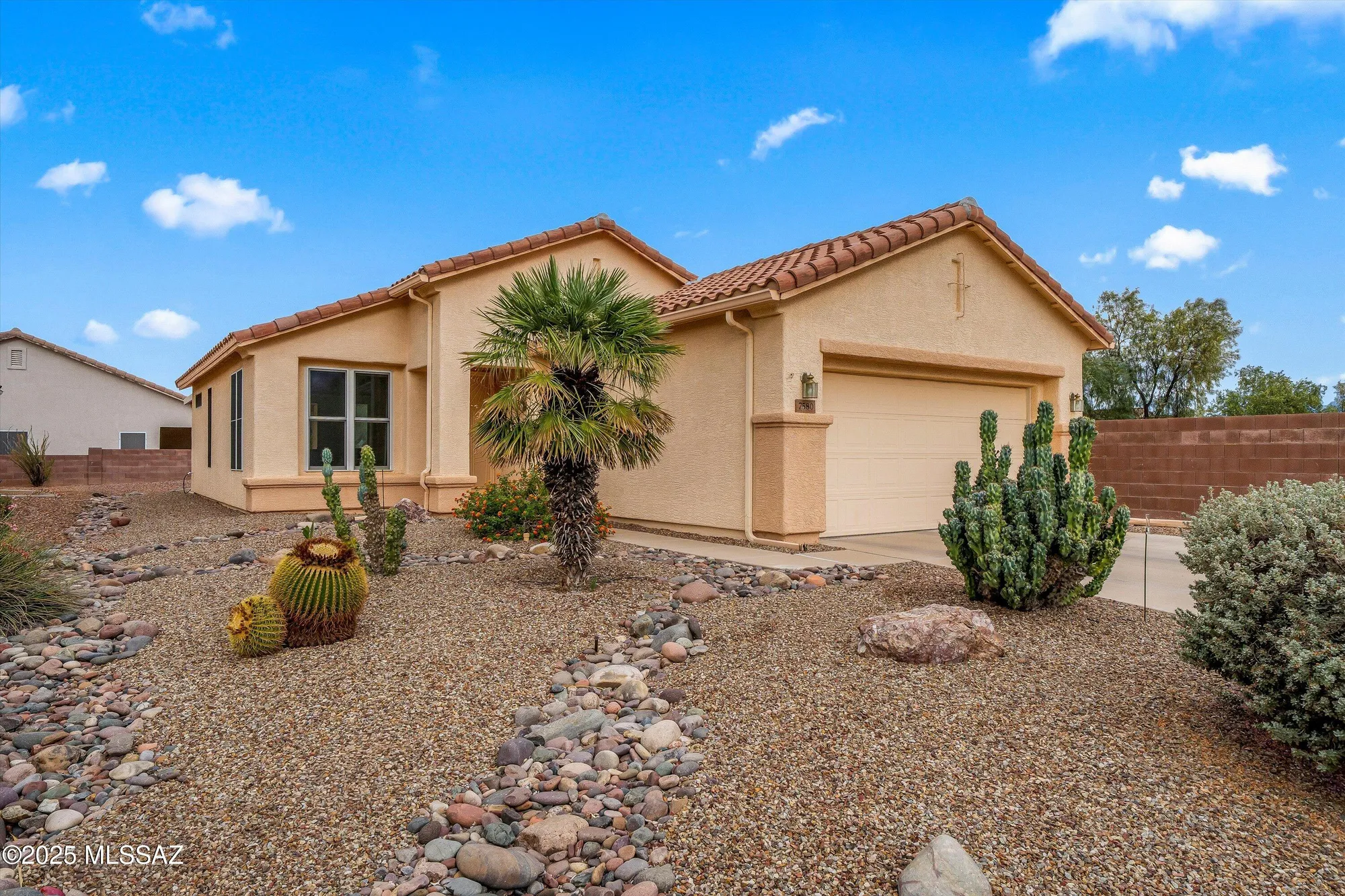 Property Slideshow image 1 of 27 | 7580 w copper crest pl, Tucson, AZ, 85743