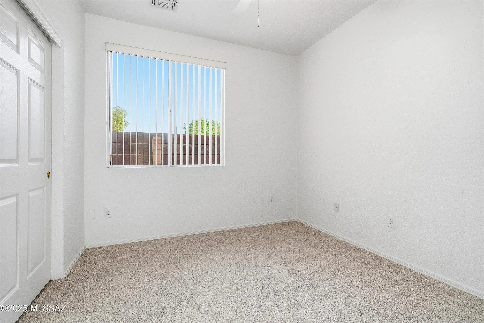 Property Slideshow image 8 of 27 | 7580 w copper crest pl, Tucson, AZ, 85743