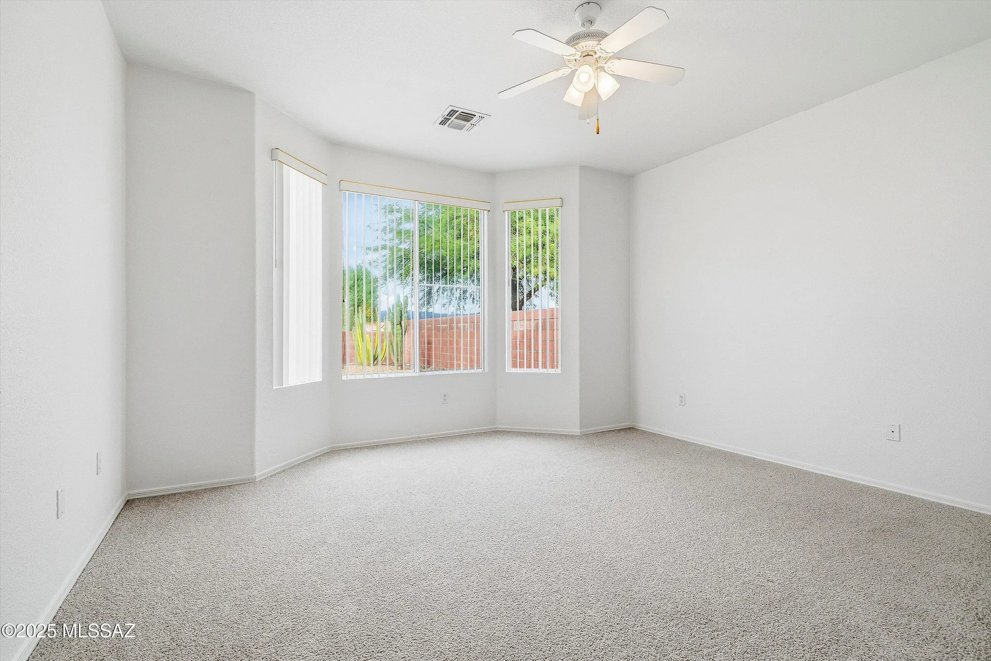 Property Slideshow image 6 of 27 | 7580 w copper crest pl, Tucson, AZ, 85743