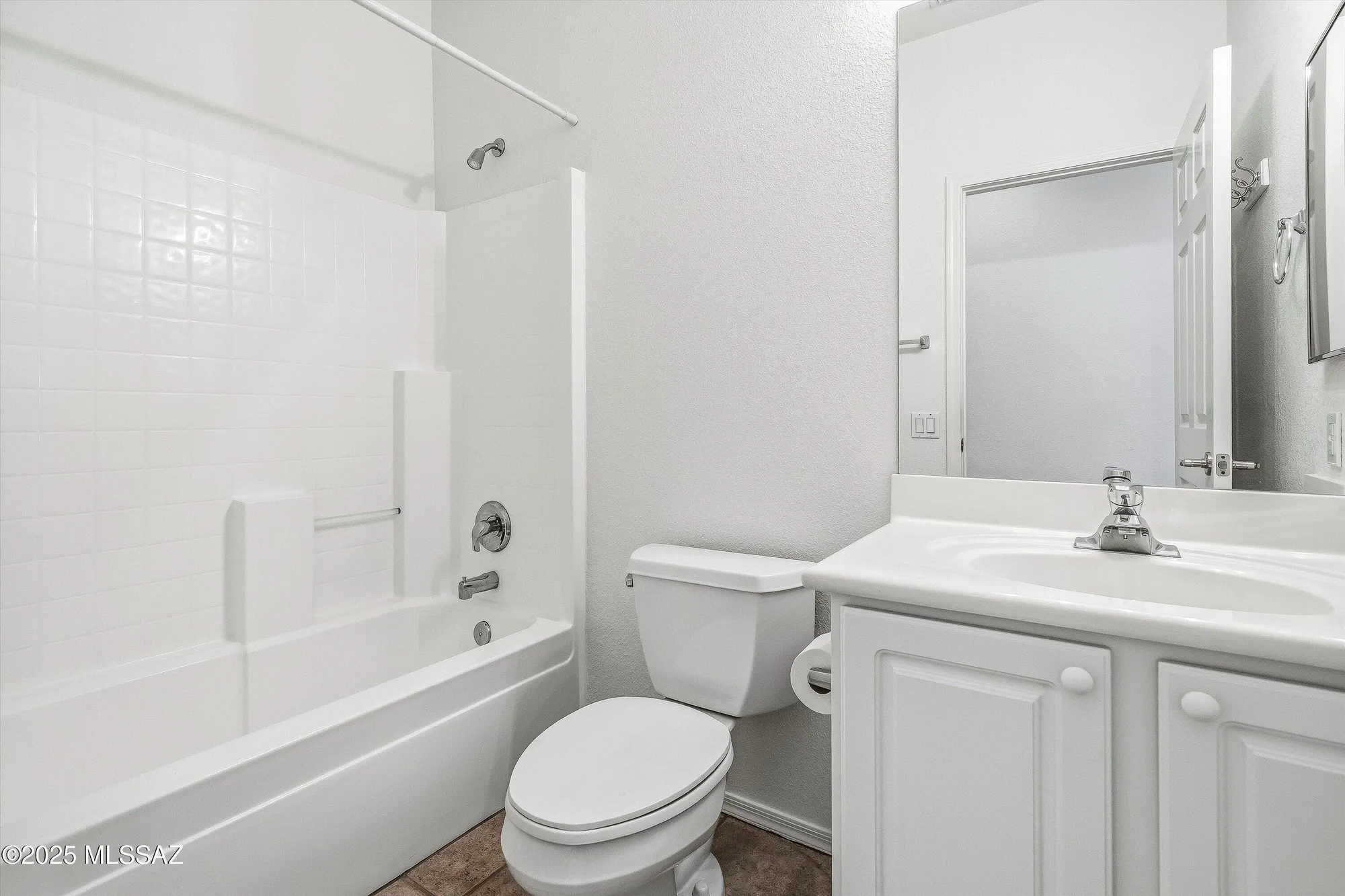 Property Slideshow image 18 of 27 | 7580 w copper crest pl, Tucson, AZ, 85743