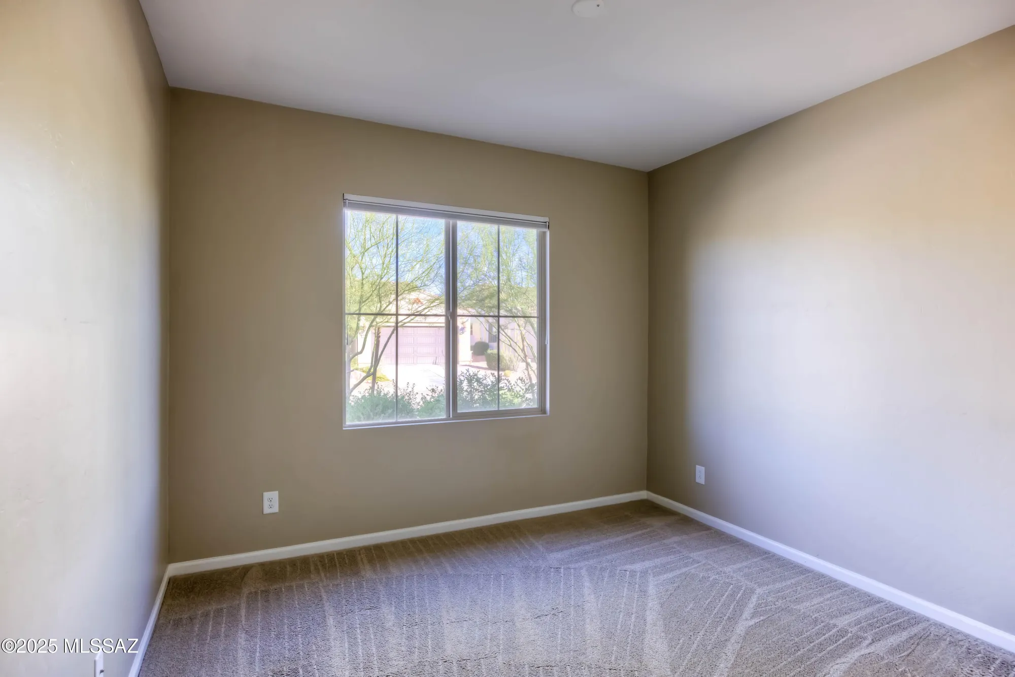 Property Slideshow image 9 of 36 | 1446 e blue granite dr, Green Valley, AZ, 85614