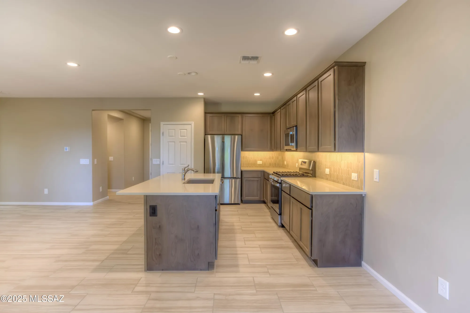 Property Slideshow image 15 of 36 | 1446 e blue granite dr, Green Valley, AZ, 85614