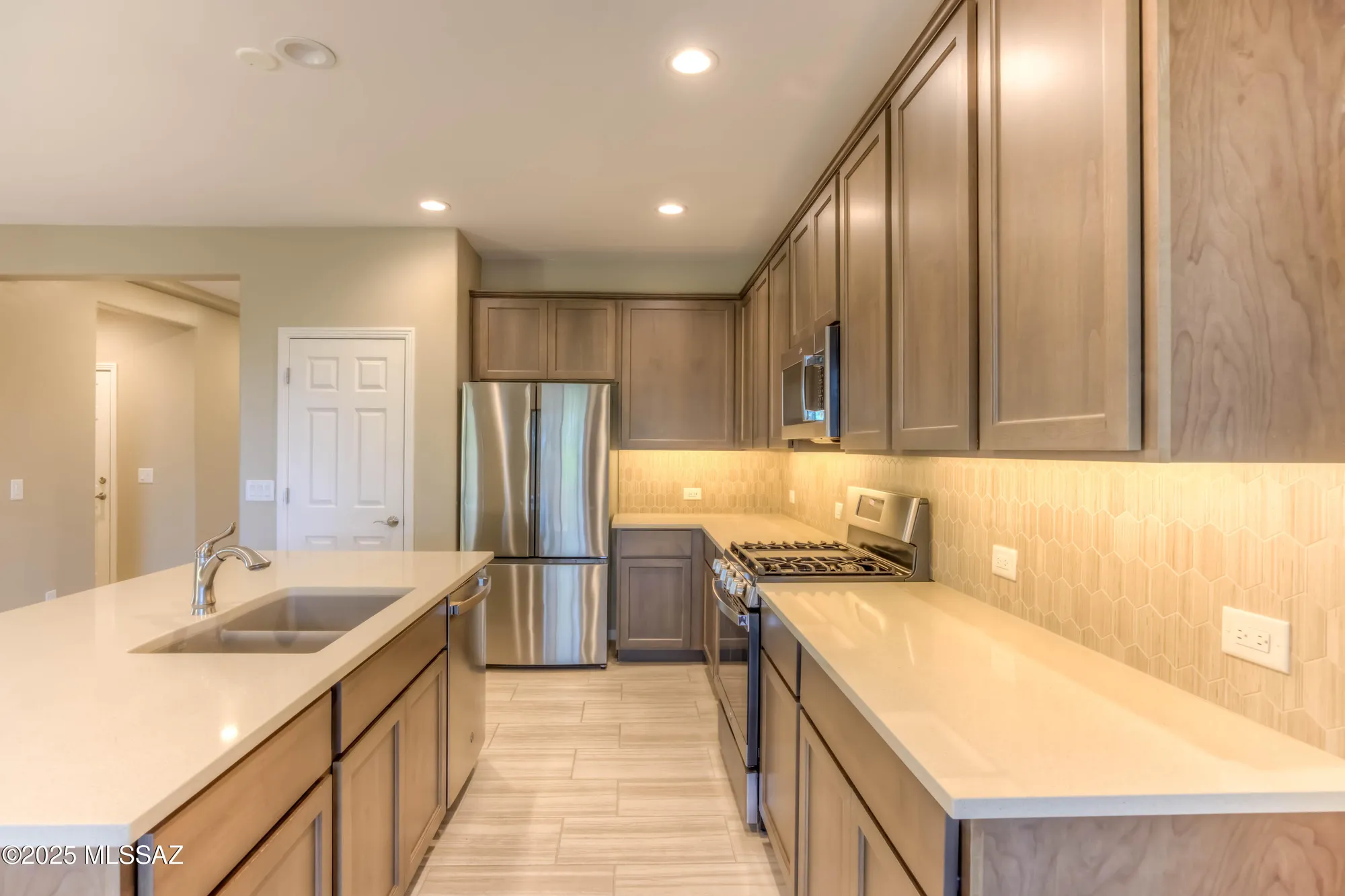 Property Slideshow image 16 of 36 | 1446 e blue granite dr, Green Valley, AZ, 85614