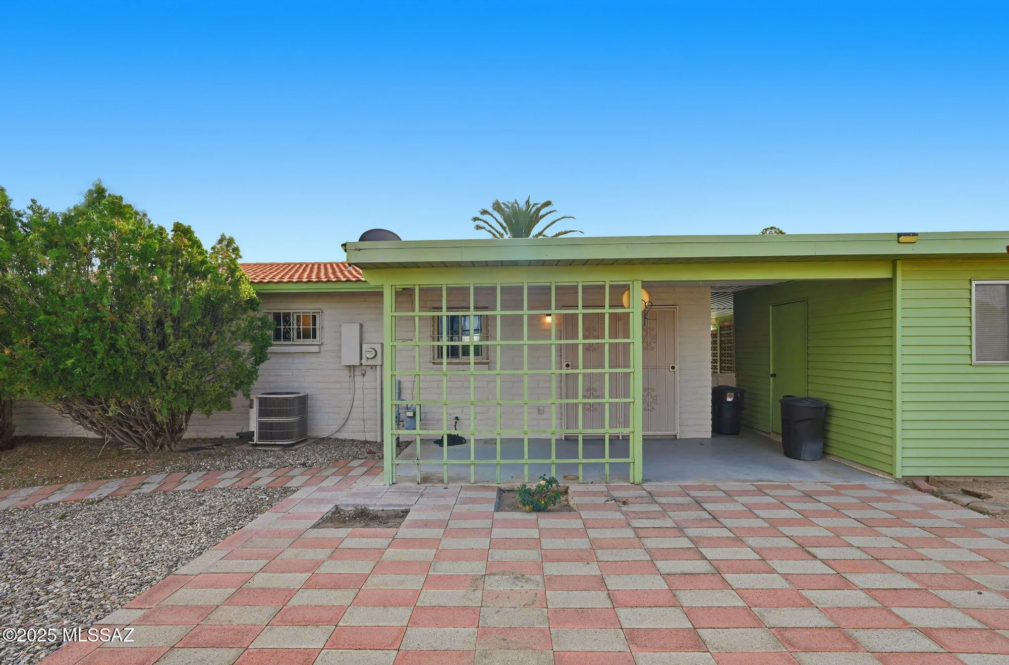 Property Slideshow image 3 of 45 | 1041 s abrego dr, Green Valley, AZ, 85614