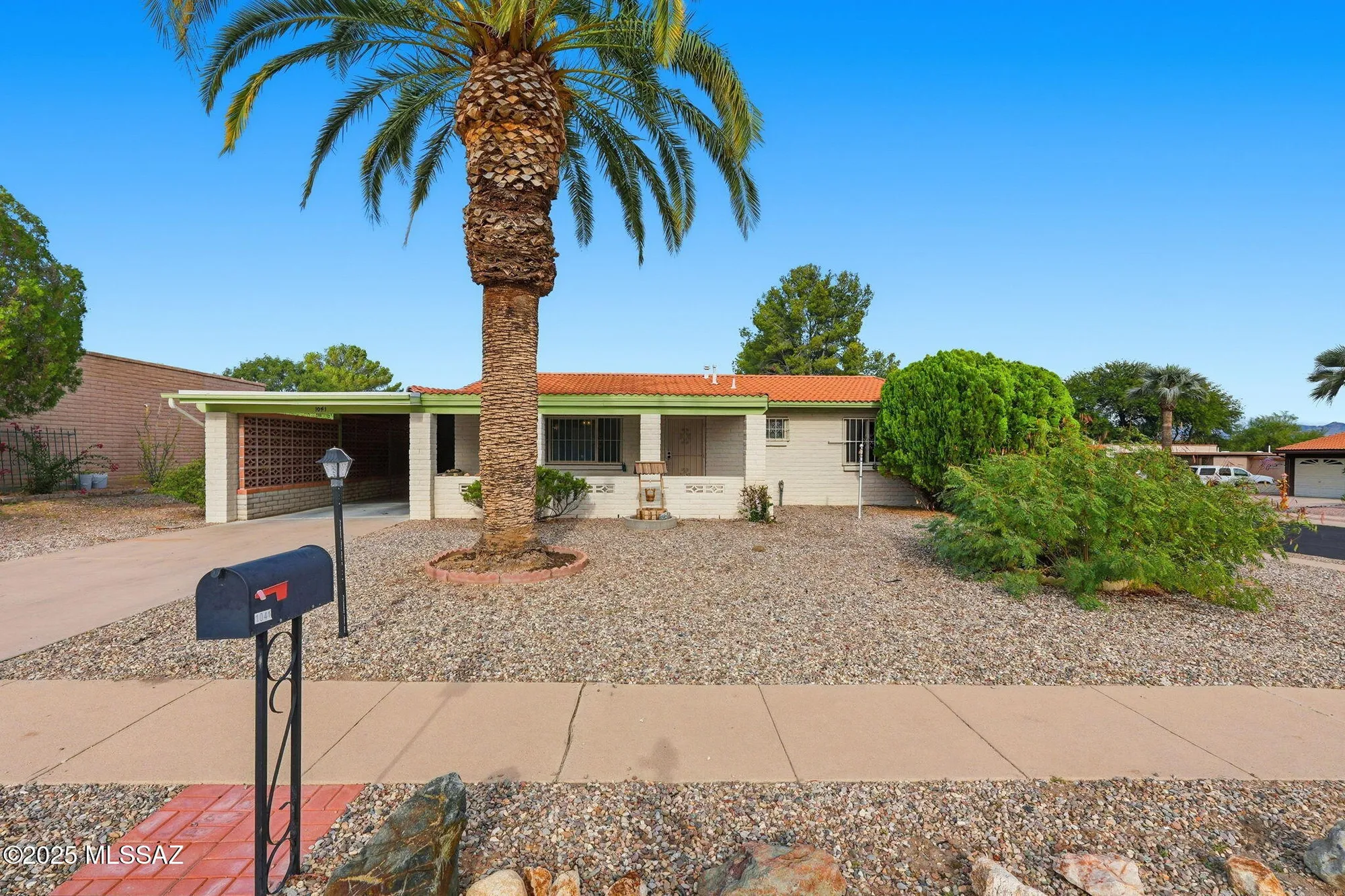 Property Slideshow image 41 of 45 | 1041 s abrego dr, Green Valley, AZ, 85614