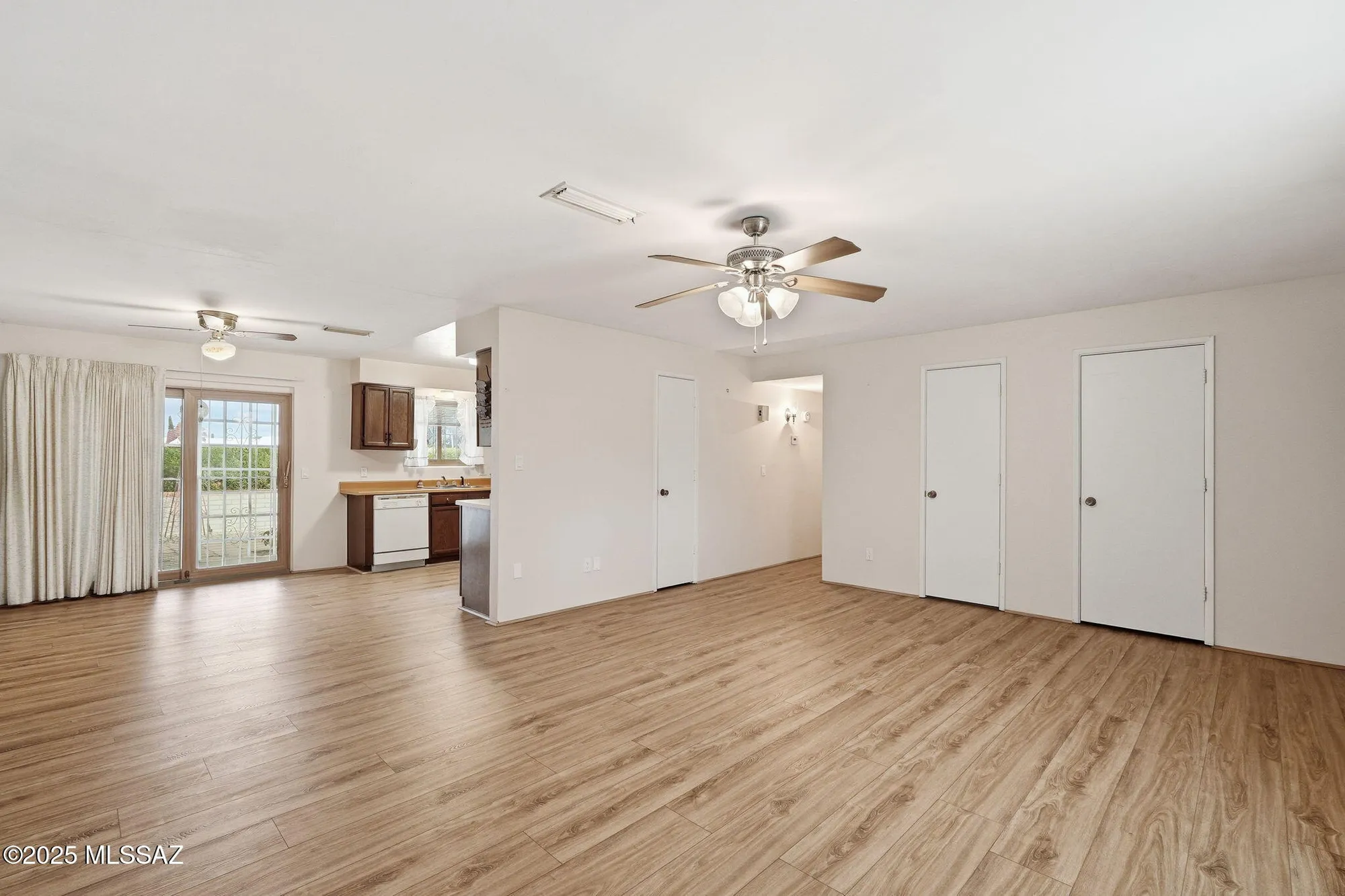 Property Slideshow image 6 of 45 | 1041 s abrego dr, Green Valley, AZ, 85614