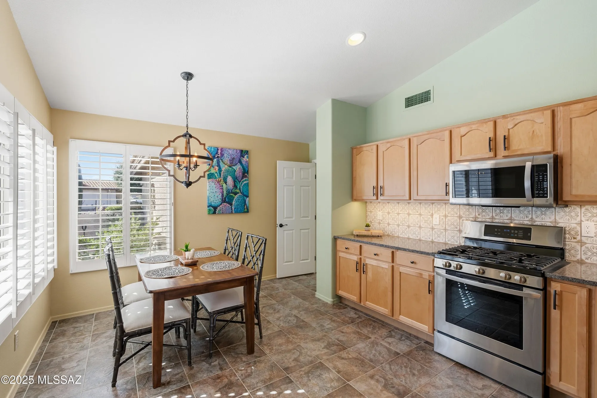 Property Slideshow image 25 of 44 | 2641 e glen canyon rd, Green Valley, AZ, 85614