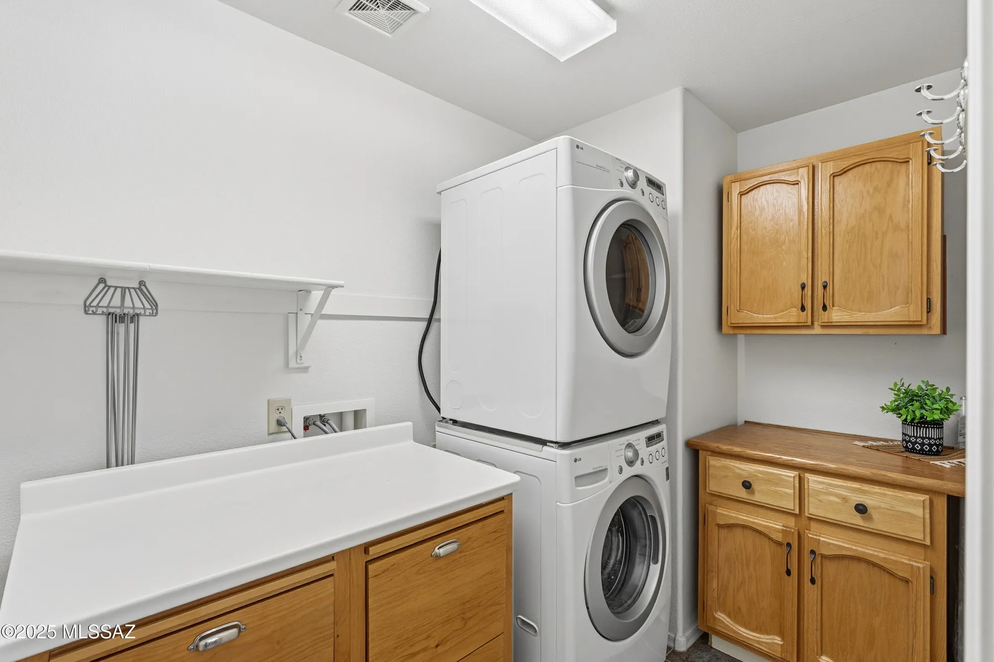 Property Slideshow image 36 of 44 | 2641 e glen canyon rd, Green Valley, AZ, 85614