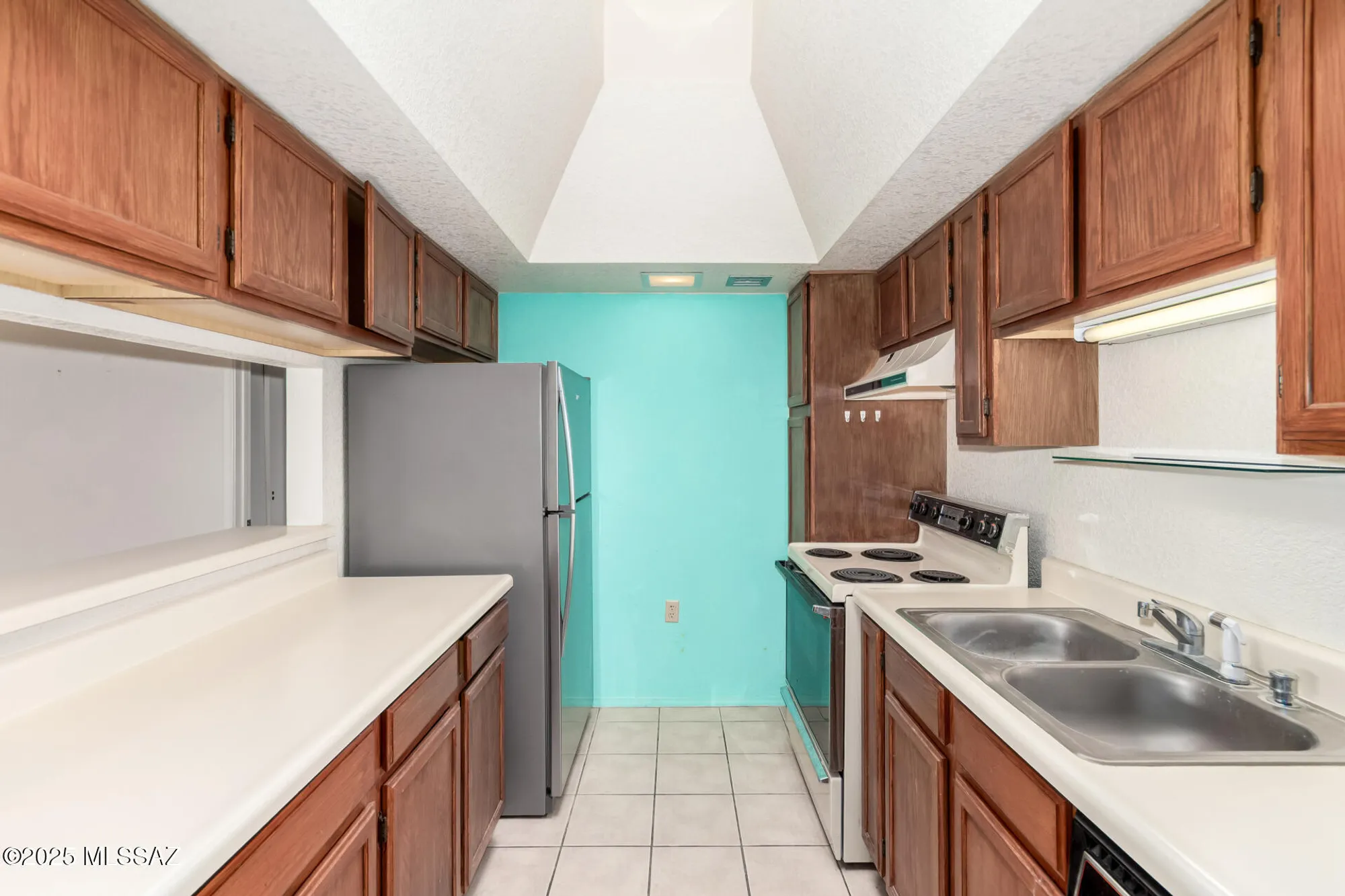 Property Slideshow image 10 of 35 | 1761 w dalehaven cir, Tucson, AZ, 85704