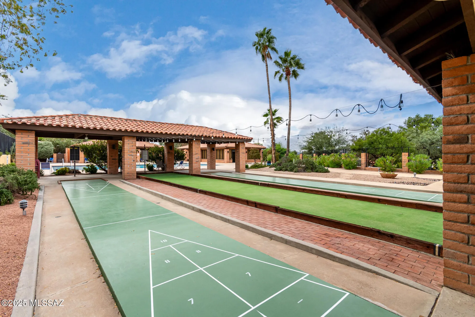 Property Slideshow image 31 of 35 | 1761 w dalehaven cir, Tucson, AZ, 85704