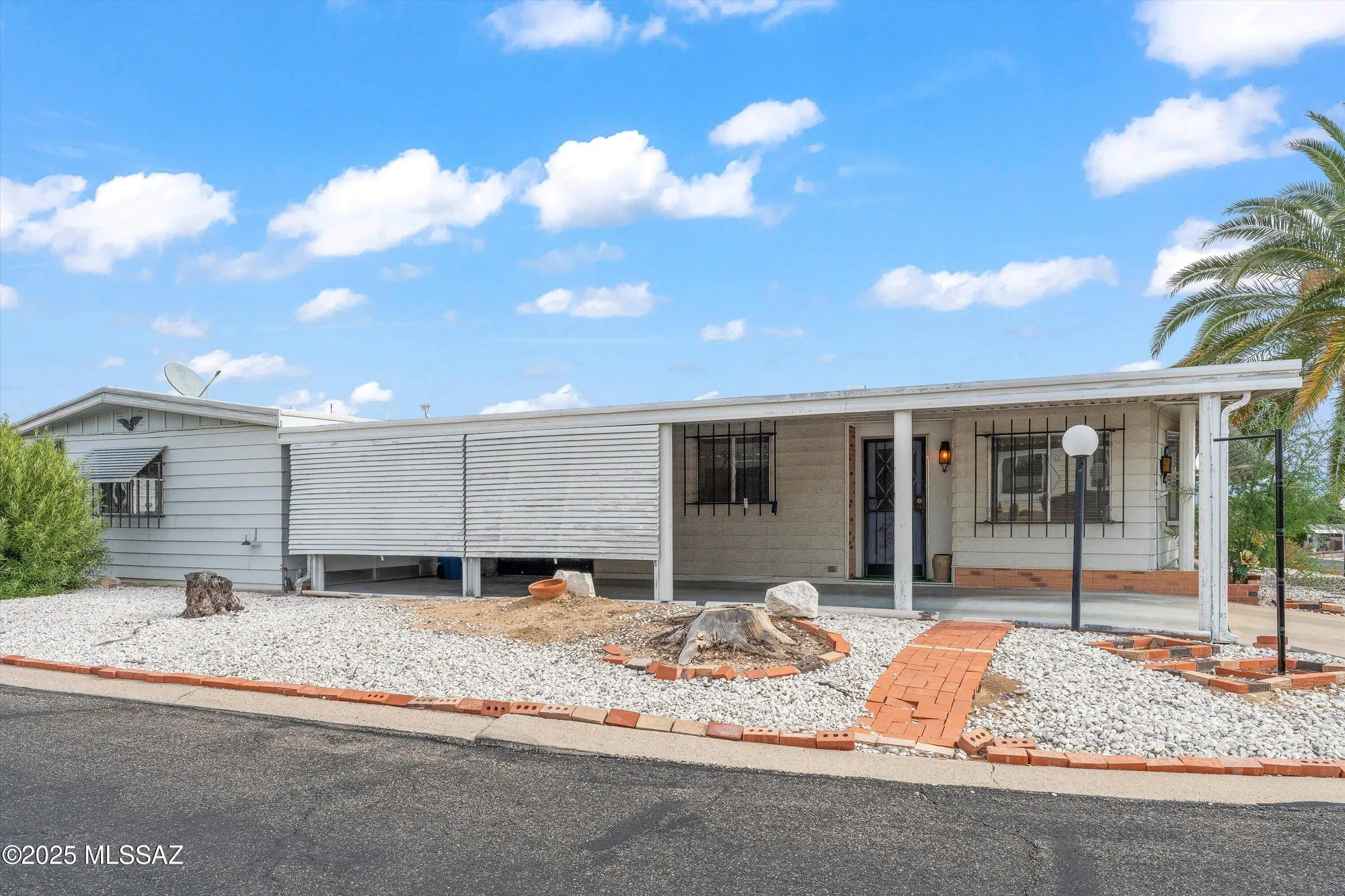 Property Slideshow image 4 of 39 | 278 w mora dr, Green Valley, AZ, 85614