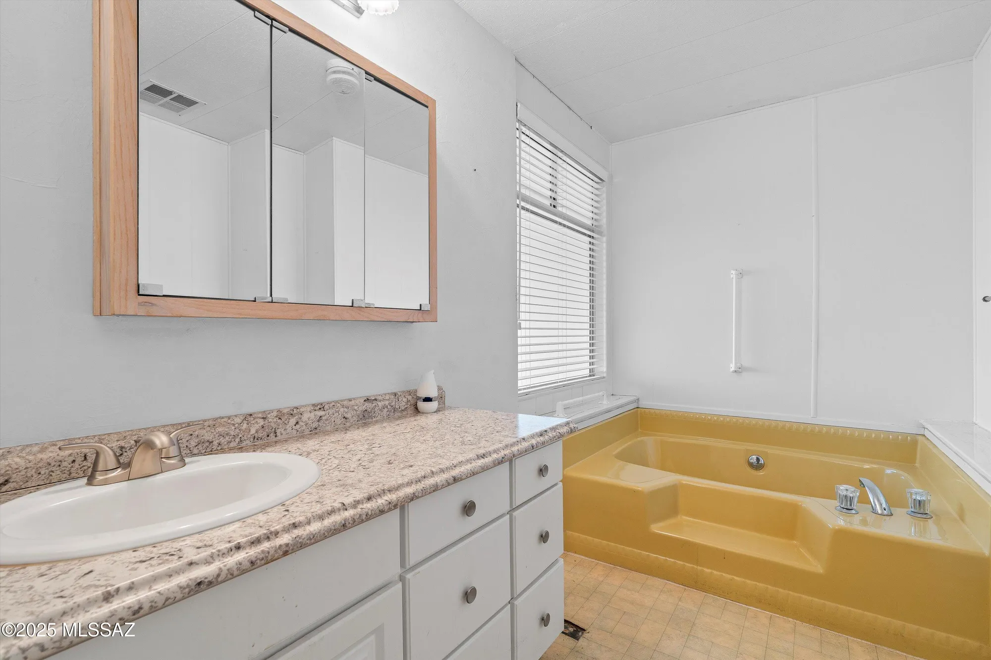 Property Slideshow image 26 of 39 | 278 w mora dr, Green Valley, AZ, 85614