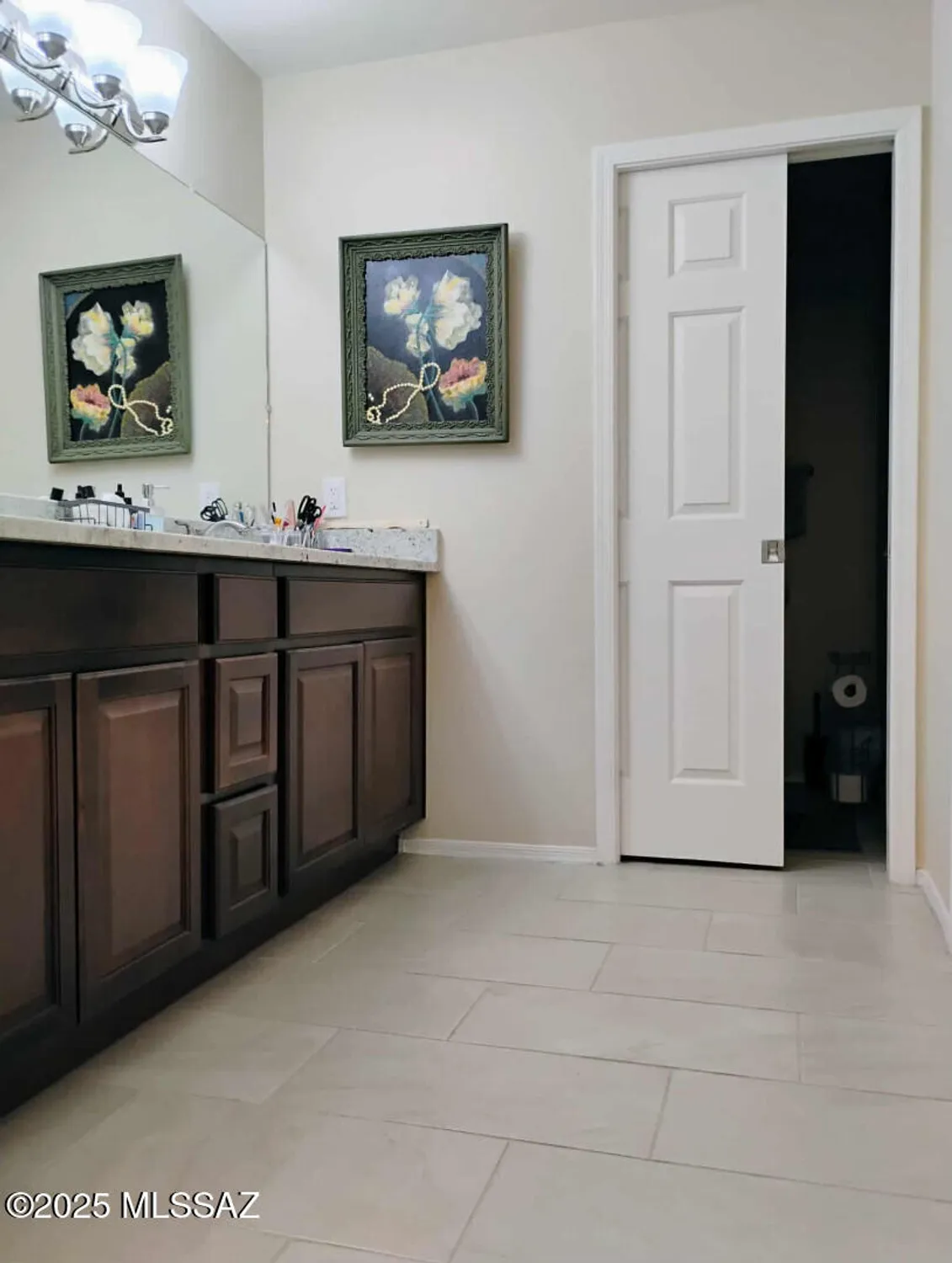 Property Slideshow image 20 of 35 | 143 n crescent bell dr, Green Valley, AZ, 85614