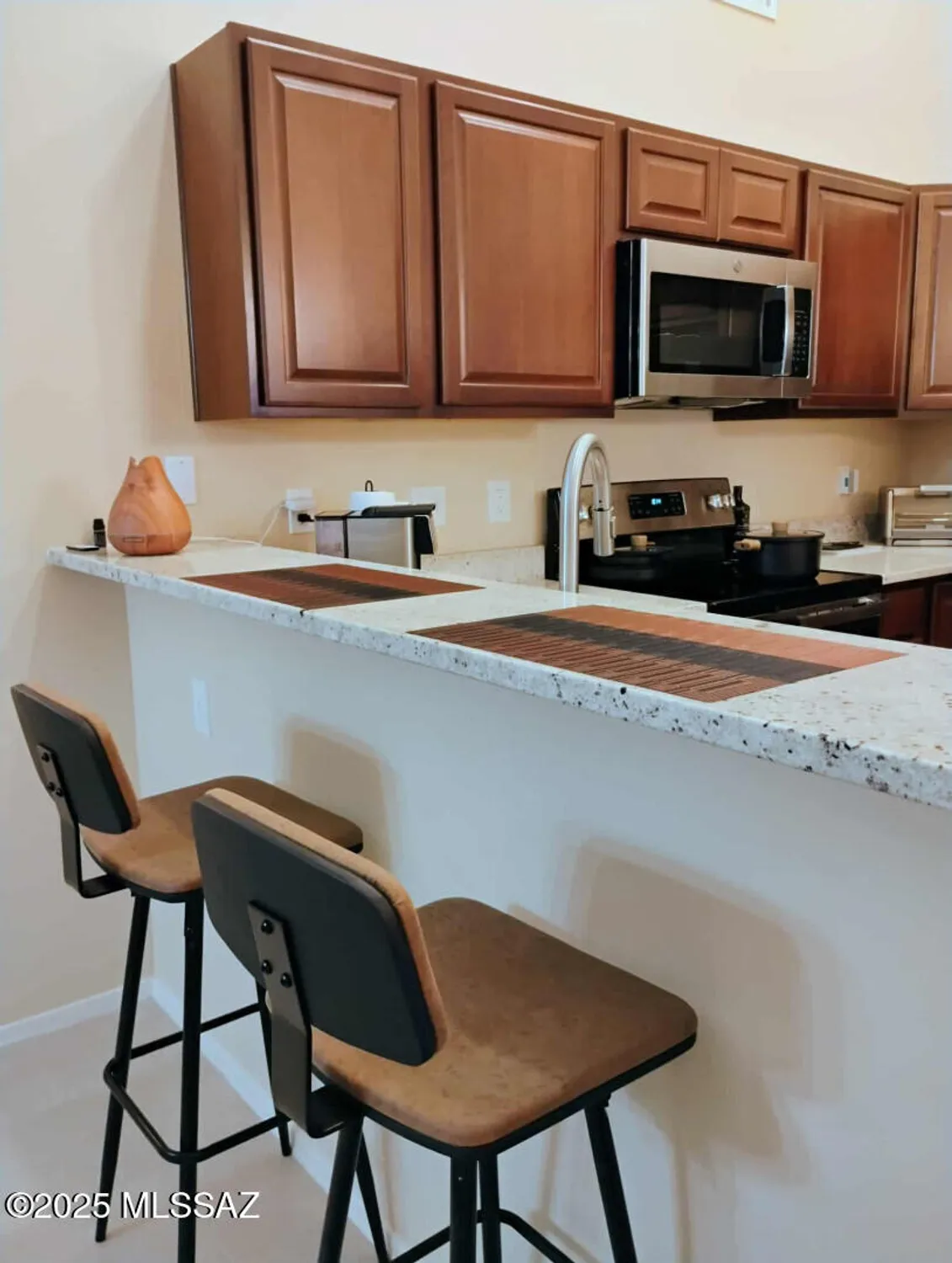 Property Slideshow image 9 of 35 | 143 n crescent bell dr, Green Valley, AZ, 85614