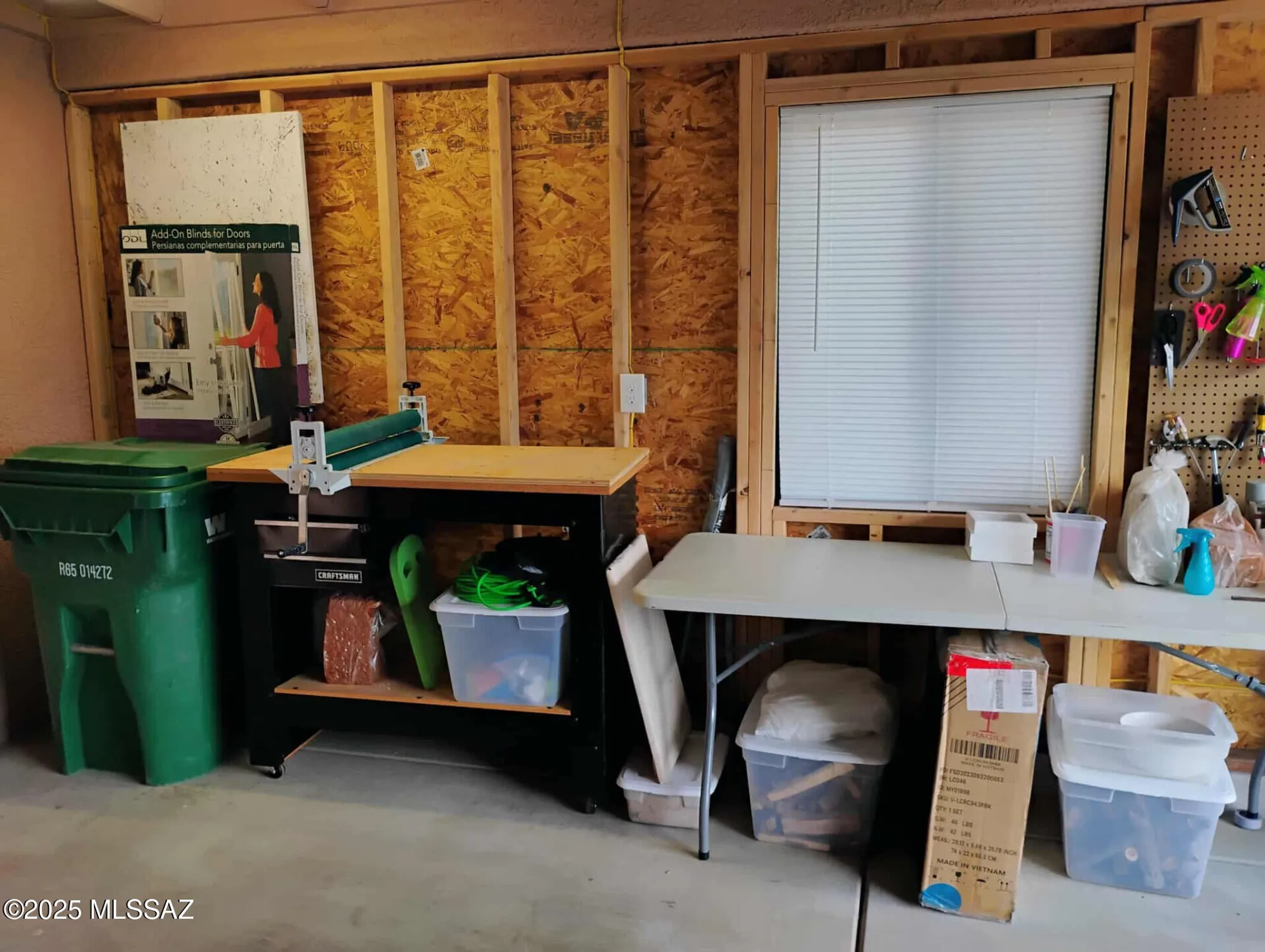 Property Slideshow image 32 of 35 | 143 n crescent bell dr, Green Valley, AZ, 85614