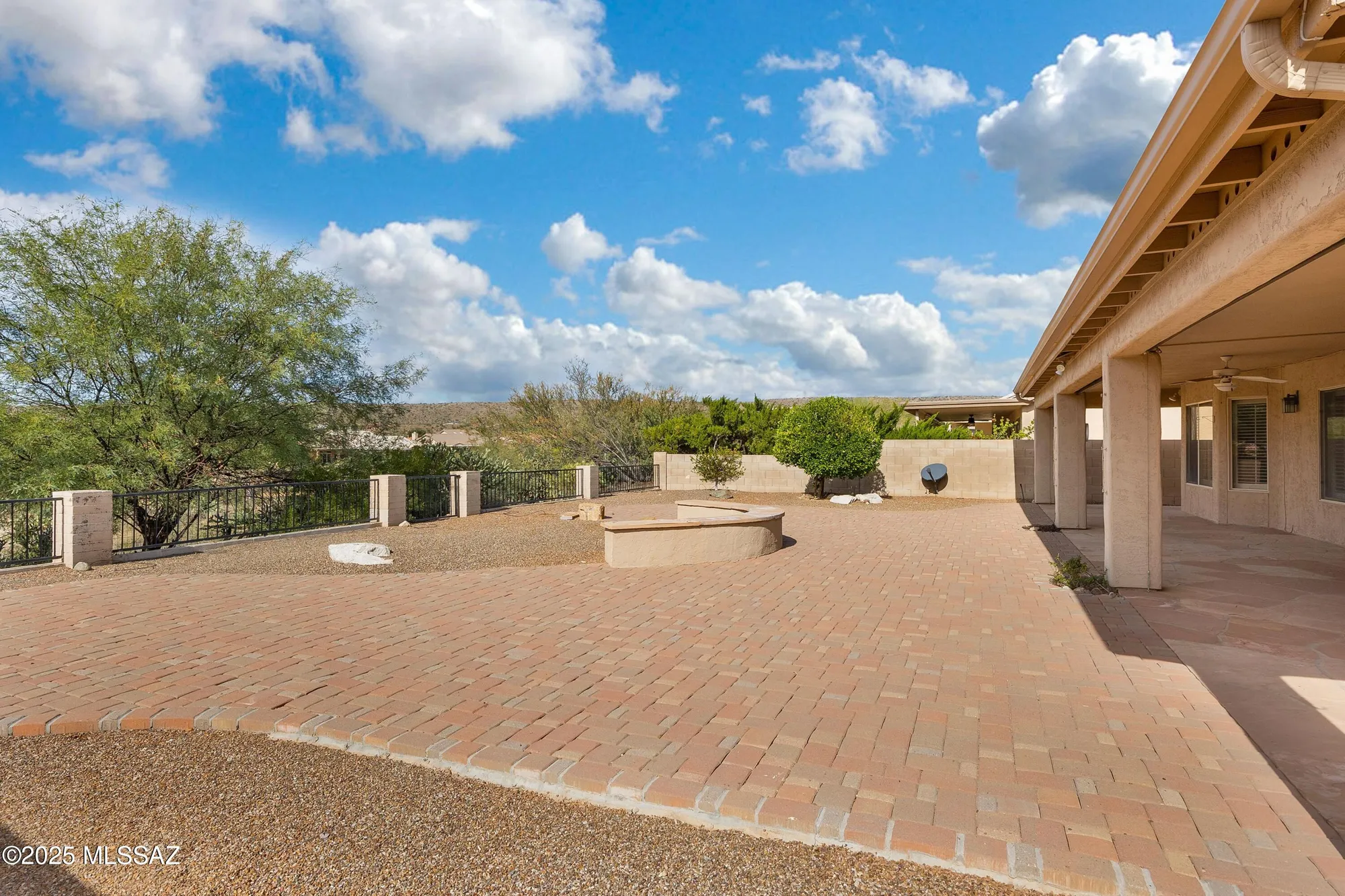 Property Slideshow image 26 of 46 | 36864 s rock crest dr, Tucson, AZ, 85739
