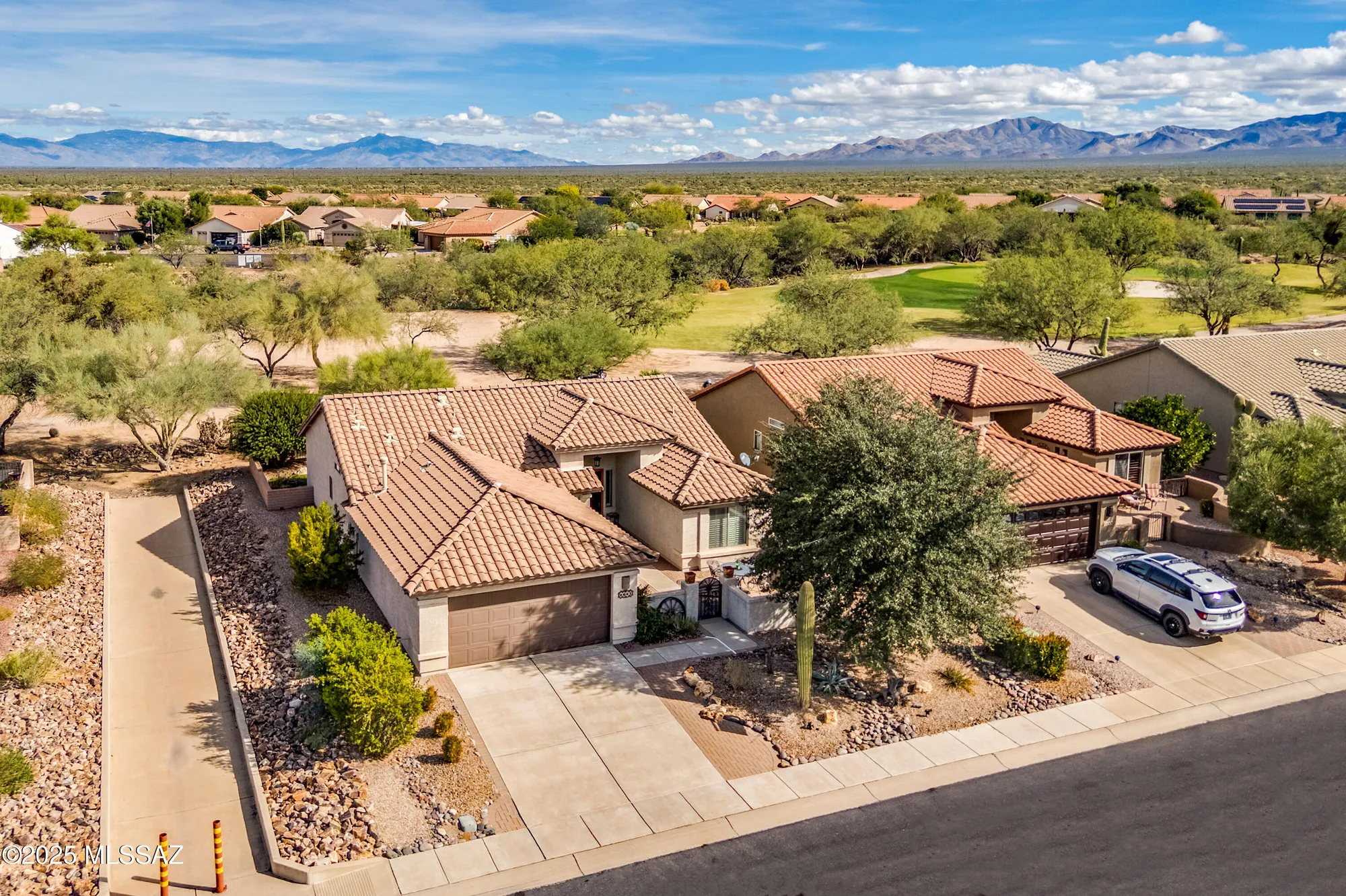 Property Slideshow image 1 of 44 | 2641 e glen canyon rd, Green Valley, AZ, 85614