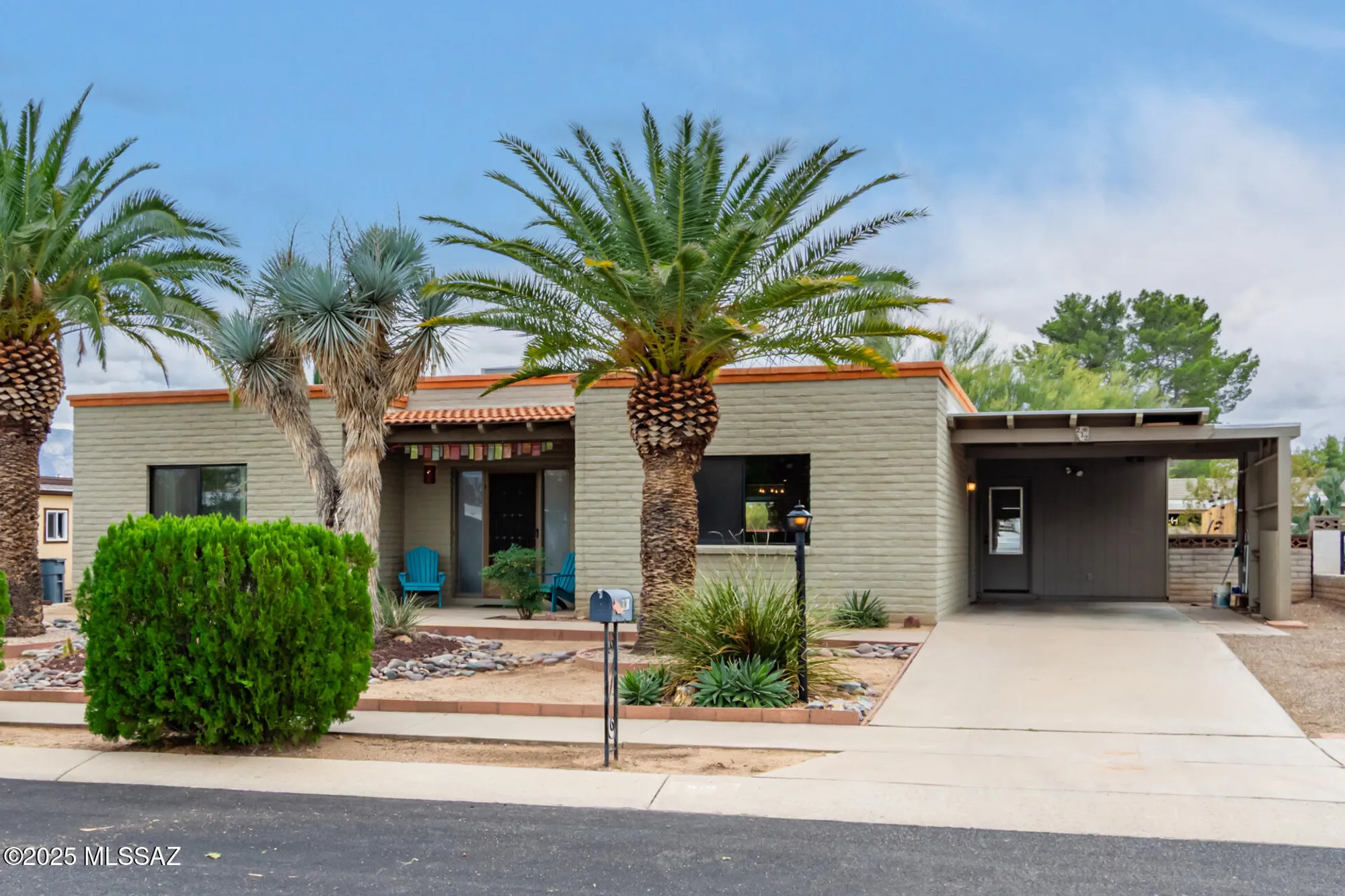 Property Slideshow image 8 of 41 | 212 e la espina, Green Valley, AZ, 85614