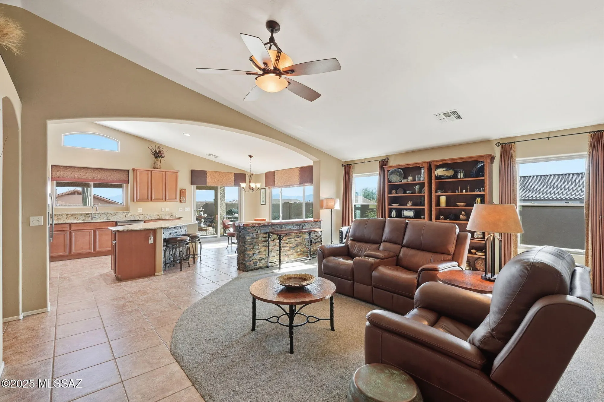 Property Slideshow image 13 of 51 | 1570 n rio bonito, Green Valley, AZ, 85614