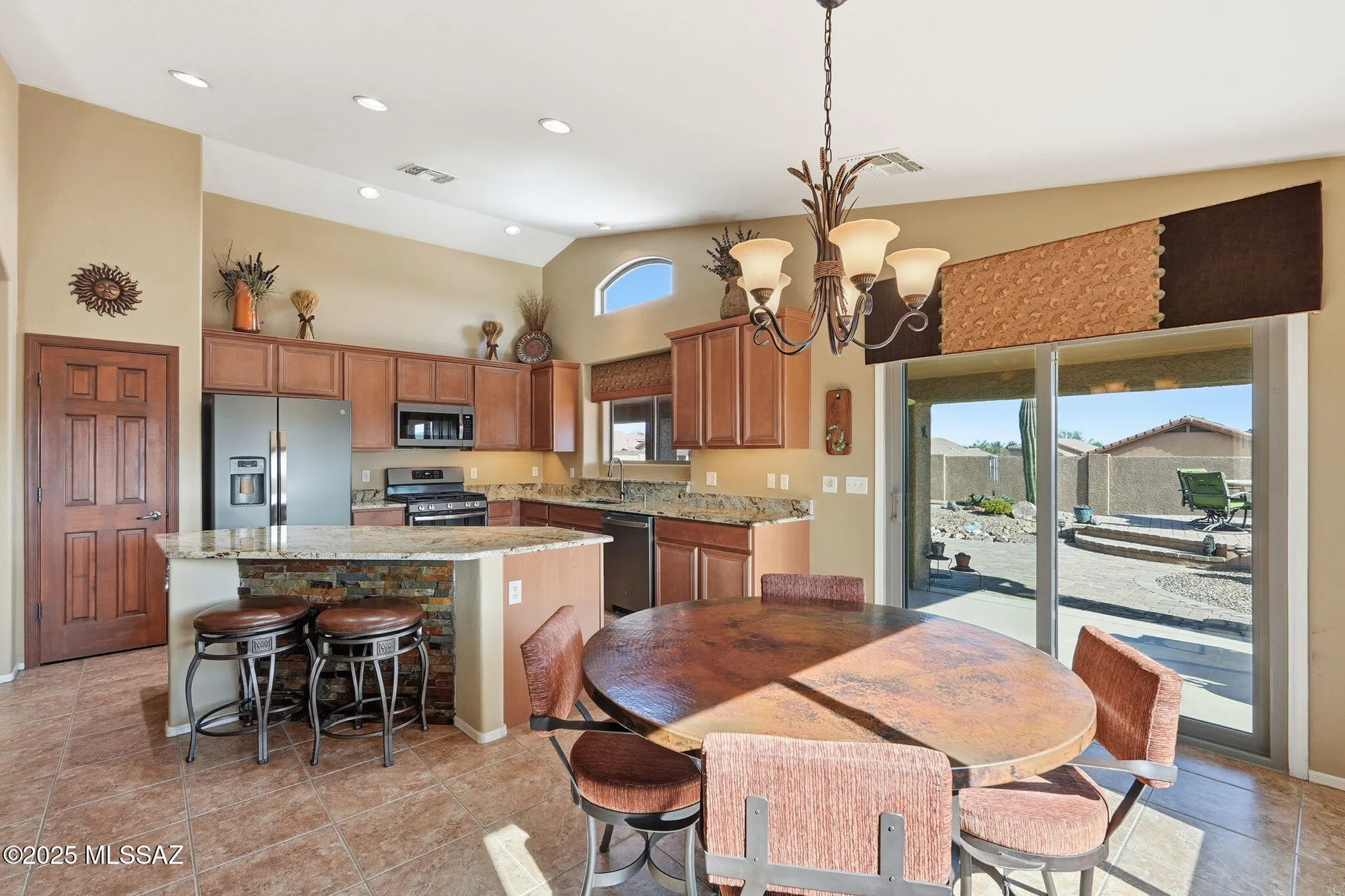 Property Slideshow image 15 of 51 | 1570 n rio bonito, Green Valley, AZ, 85614