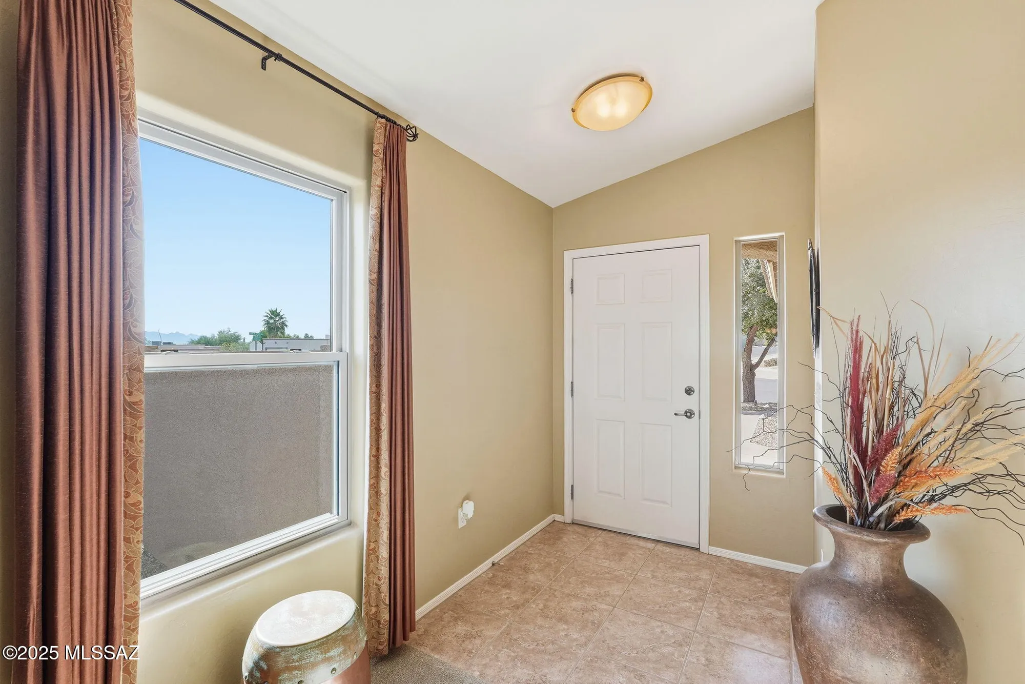 Property Slideshow image 10 of 51 | 1570 n rio bonito, Green Valley, AZ, 85614