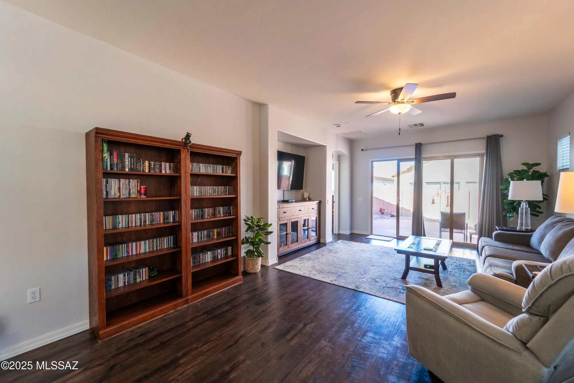 Property Slideshow image 5 of 25 | 300 w calle media luz, Sahuarita, AZ, 85629