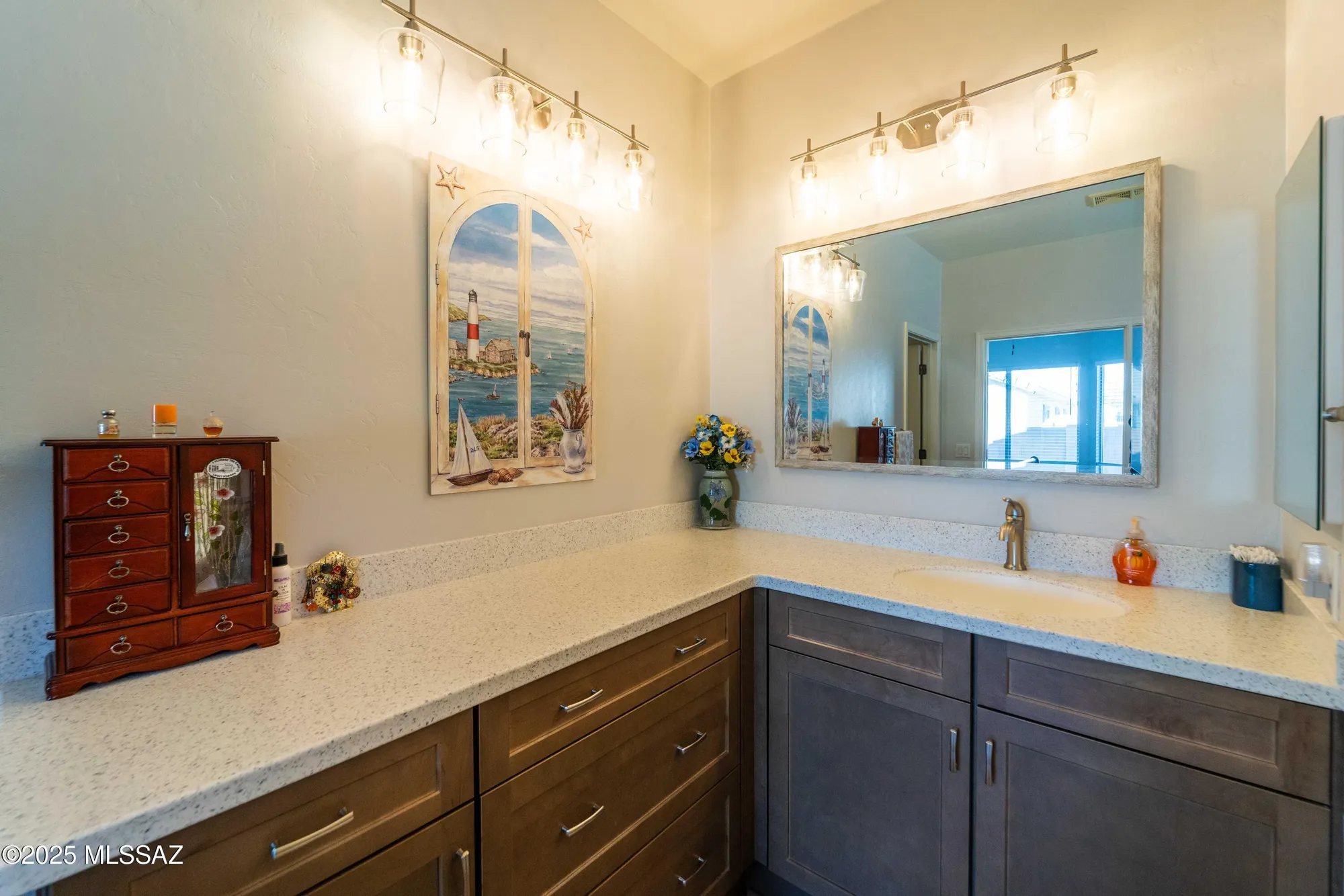 Property Slideshow image 18 of 25 | 300 w calle media luz, Sahuarita, AZ, 85629