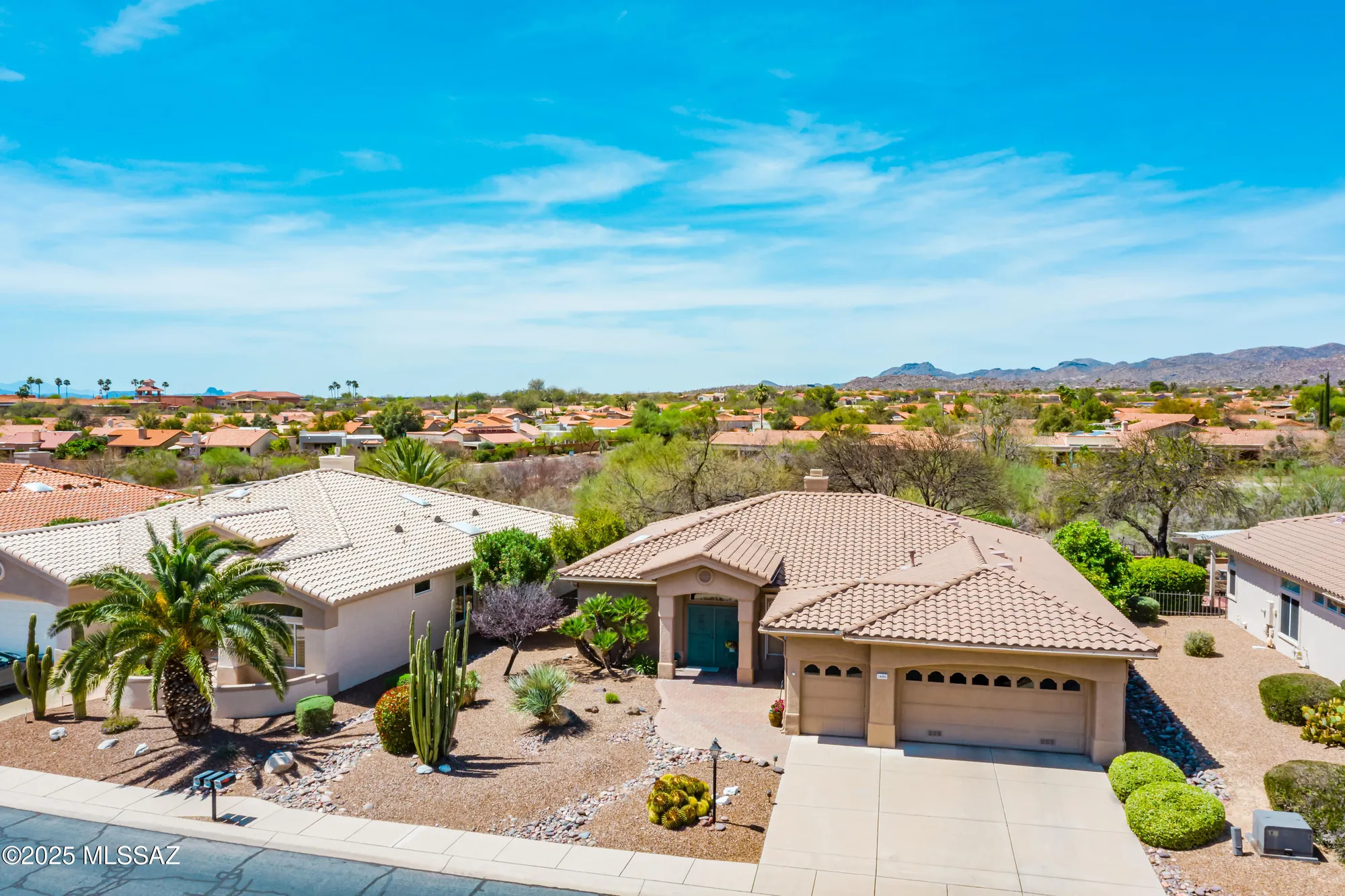 Property Slideshow image 1 of 37 | 14393 n lost arrow dr, Oro Valley, AZ, 85755