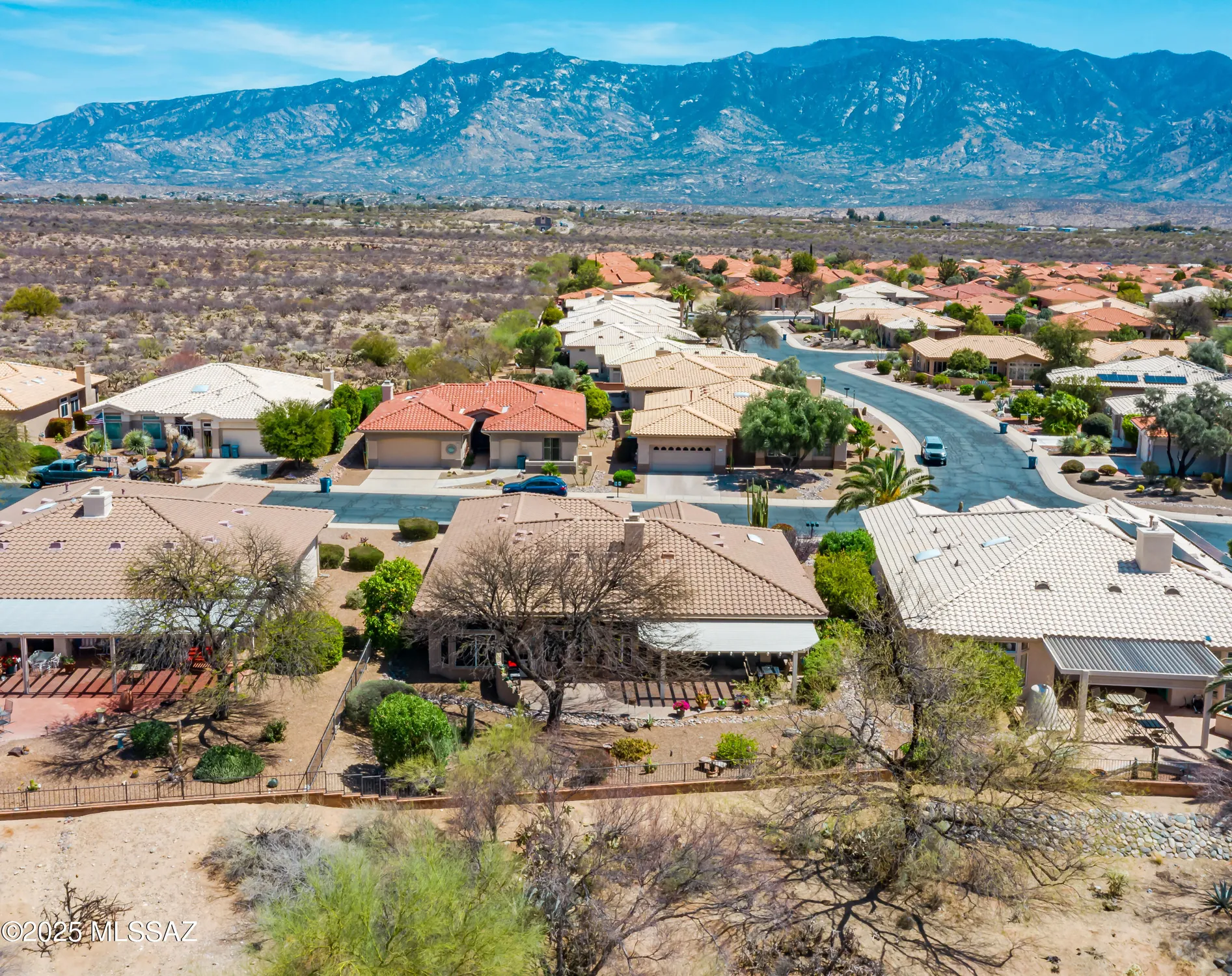 Property Slideshow image 5 of 37 | 14393 n lost arrow dr, Oro Valley, AZ, 85755