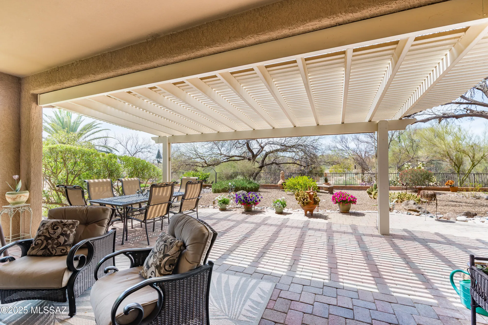 Property Slideshow image 30 of 37 | 14393 n lost arrow dr, Oro Valley, AZ, 85755
