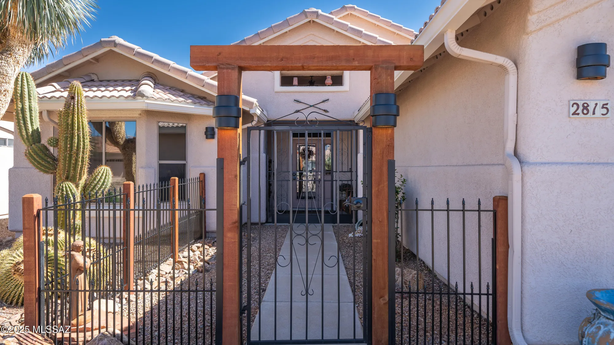 Property Slideshow image 2 of 50 | 2815 glengarry way, Sierra Vista, AZ, 85650