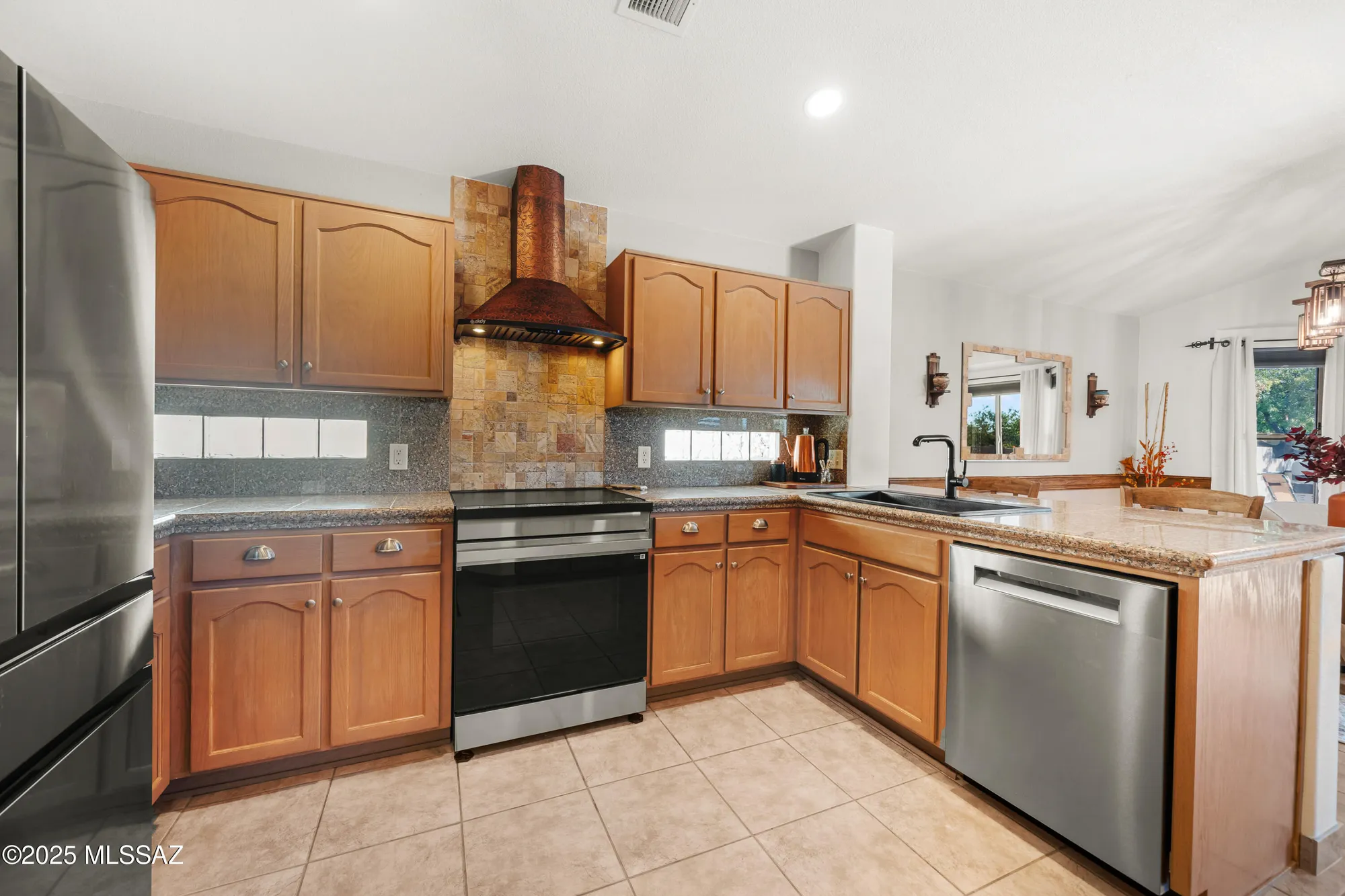 Property Slideshow image 32 of 50 | 2815 glengarry way, Sierra Vista, AZ, 85650