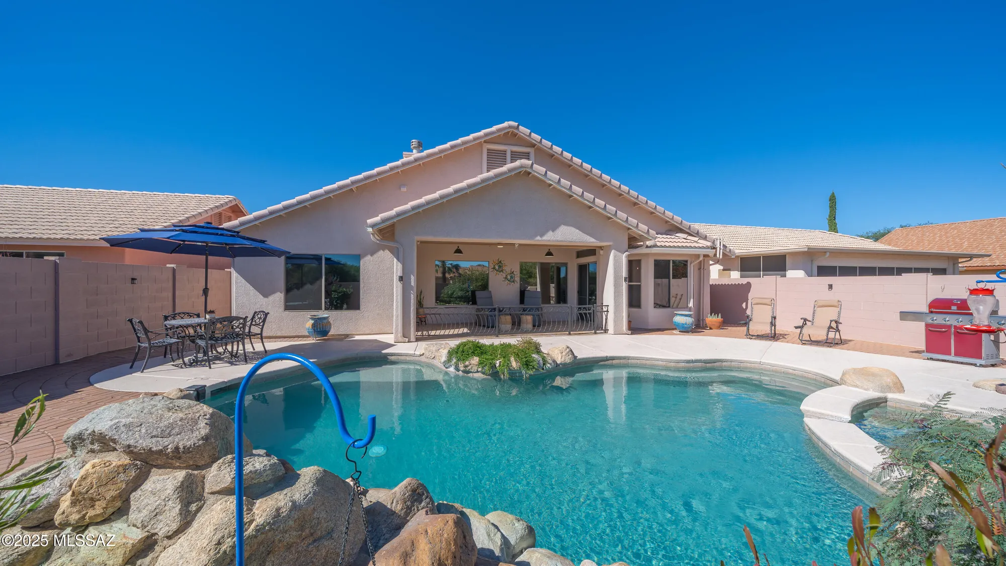 Property Slideshow image 15 of 50 | 2815 glengarry way, Sierra Vista, AZ, 85650