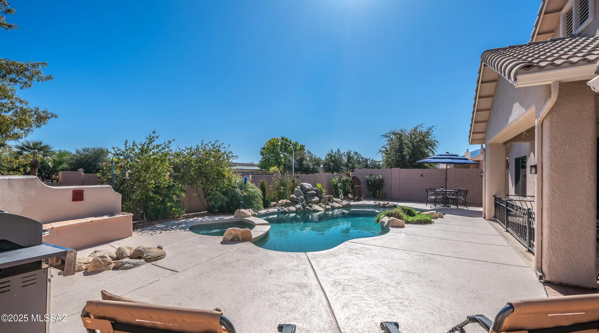Property Slideshow image 17 of 50 | 2815 glengarry way, Sierra Vista, AZ, 85650