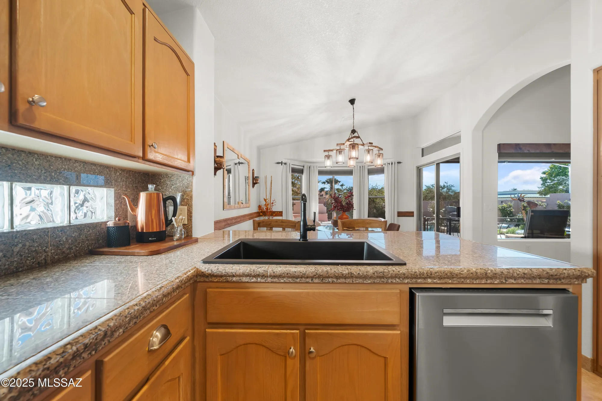 Property Slideshow image 33 of 50 | 2815 glengarry way, Sierra Vista, AZ, 85650