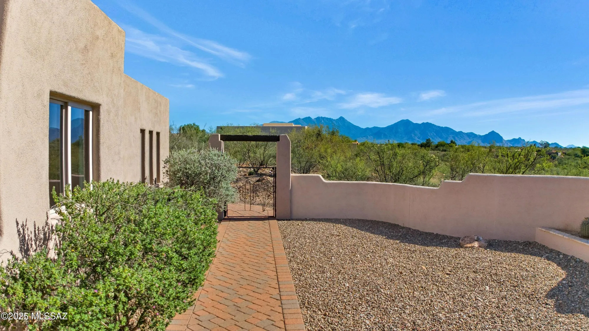 Property Slideshow image 5 of 34 | 1120 s kent spring pl, Green Valley, AZ, 85614