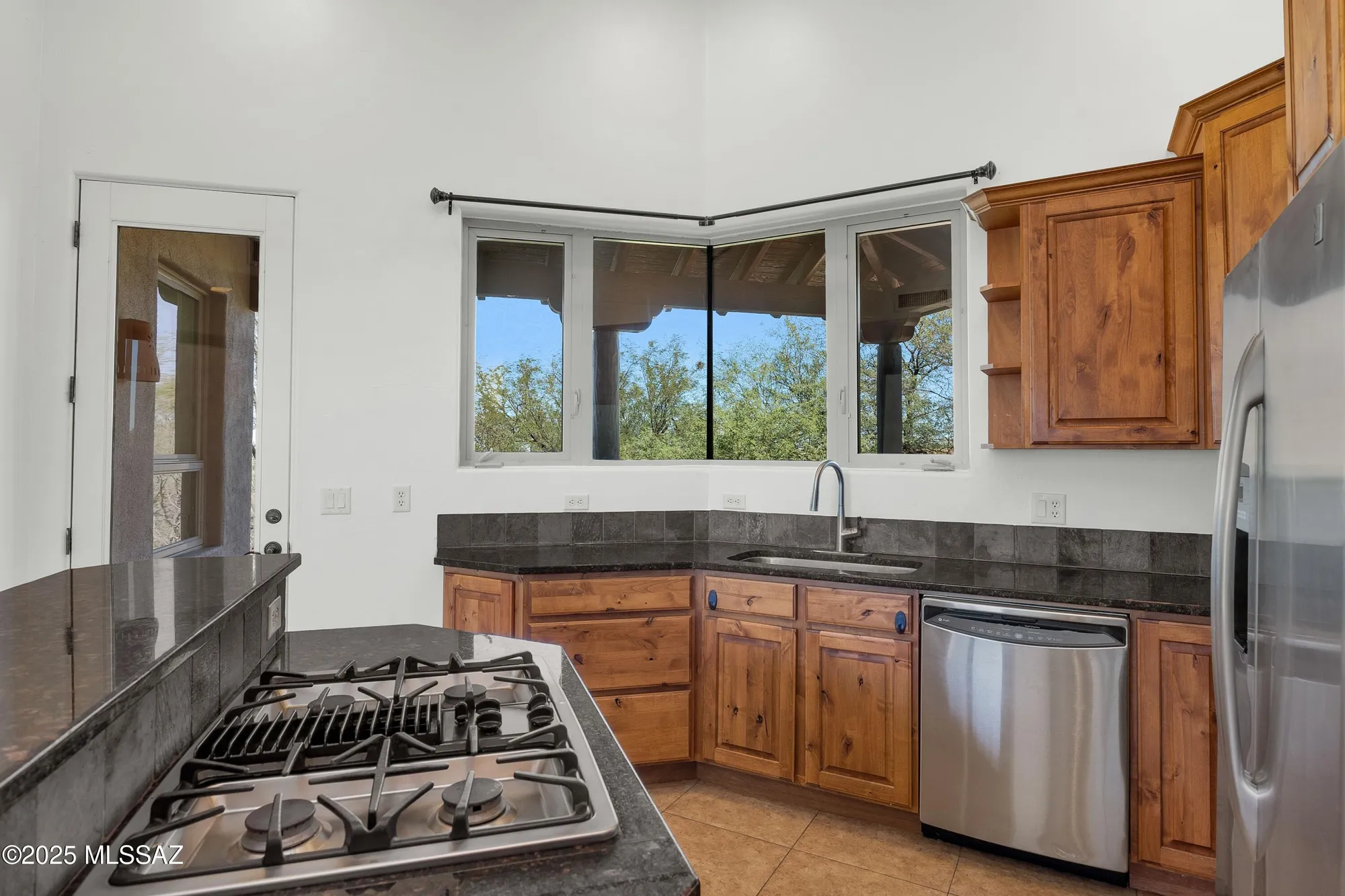 Property Slideshow image 13 of 34 | 1120 s kent spring pl, Green Valley, AZ, 85614