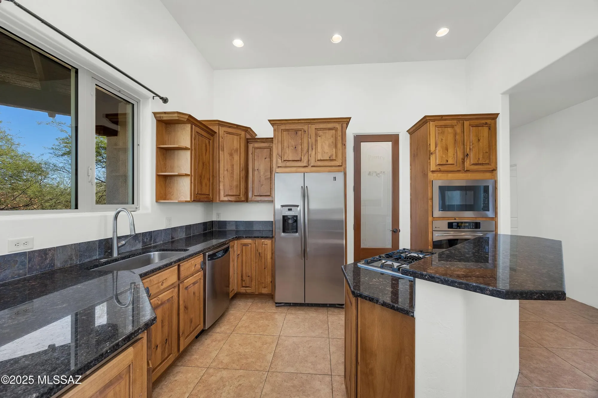 Property Slideshow image 14 of 34 | 1120 s kent spring pl, Green Valley, AZ, 85614