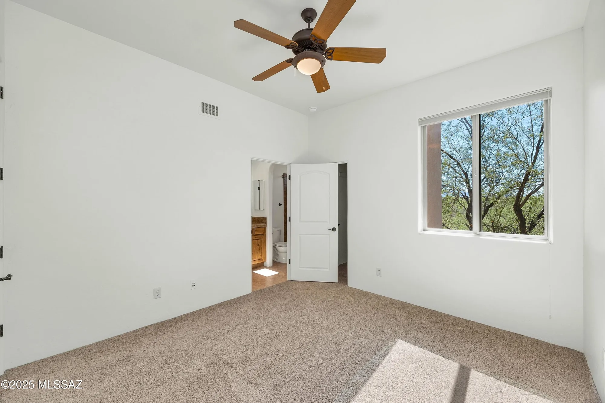 Property Slideshow image 26 of 34 | 1120 s kent spring pl, Green Valley, AZ, 85614