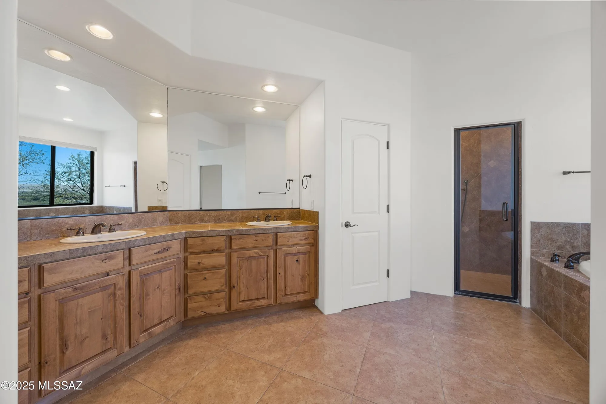 Property Slideshow image 24 of 34 | 1120 s kent spring pl, Green Valley, AZ, 85614