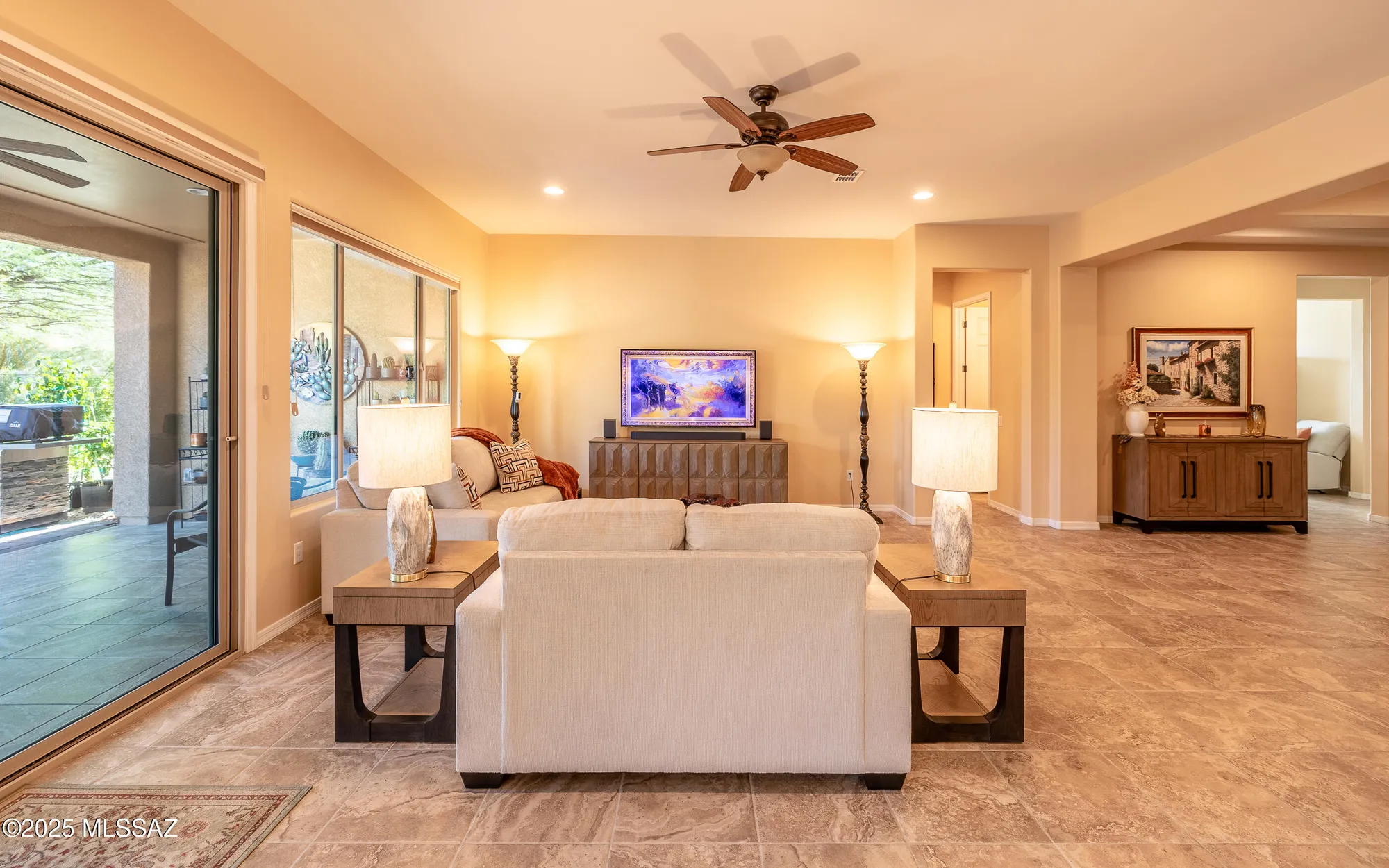 Property Slideshow image 8 of 46 | 14242 n bright angel trl, Marana, AZ, 85658