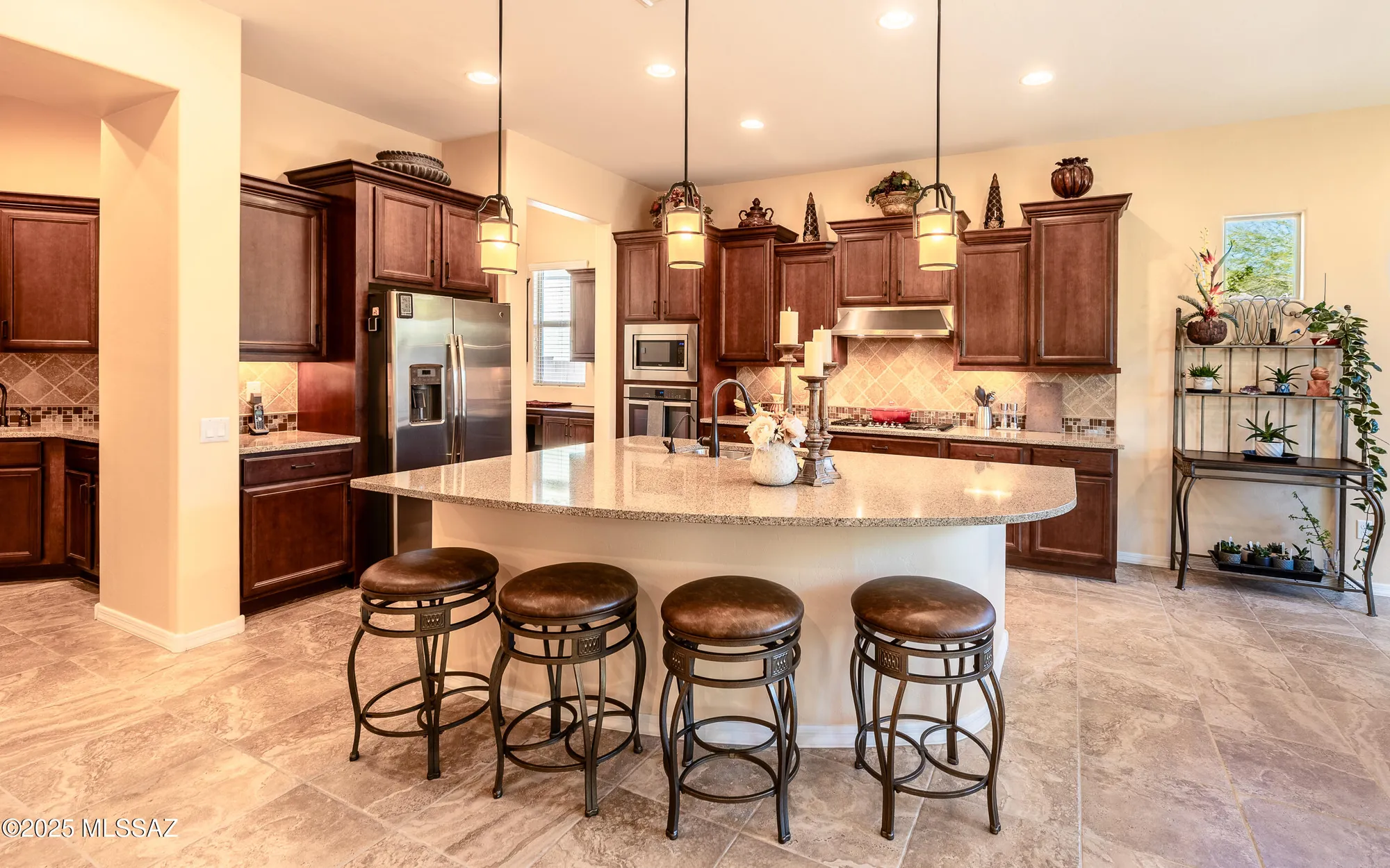 Property Slideshow image 13 of 46 | 14242 n bright angel trl, Marana, AZ, 85658