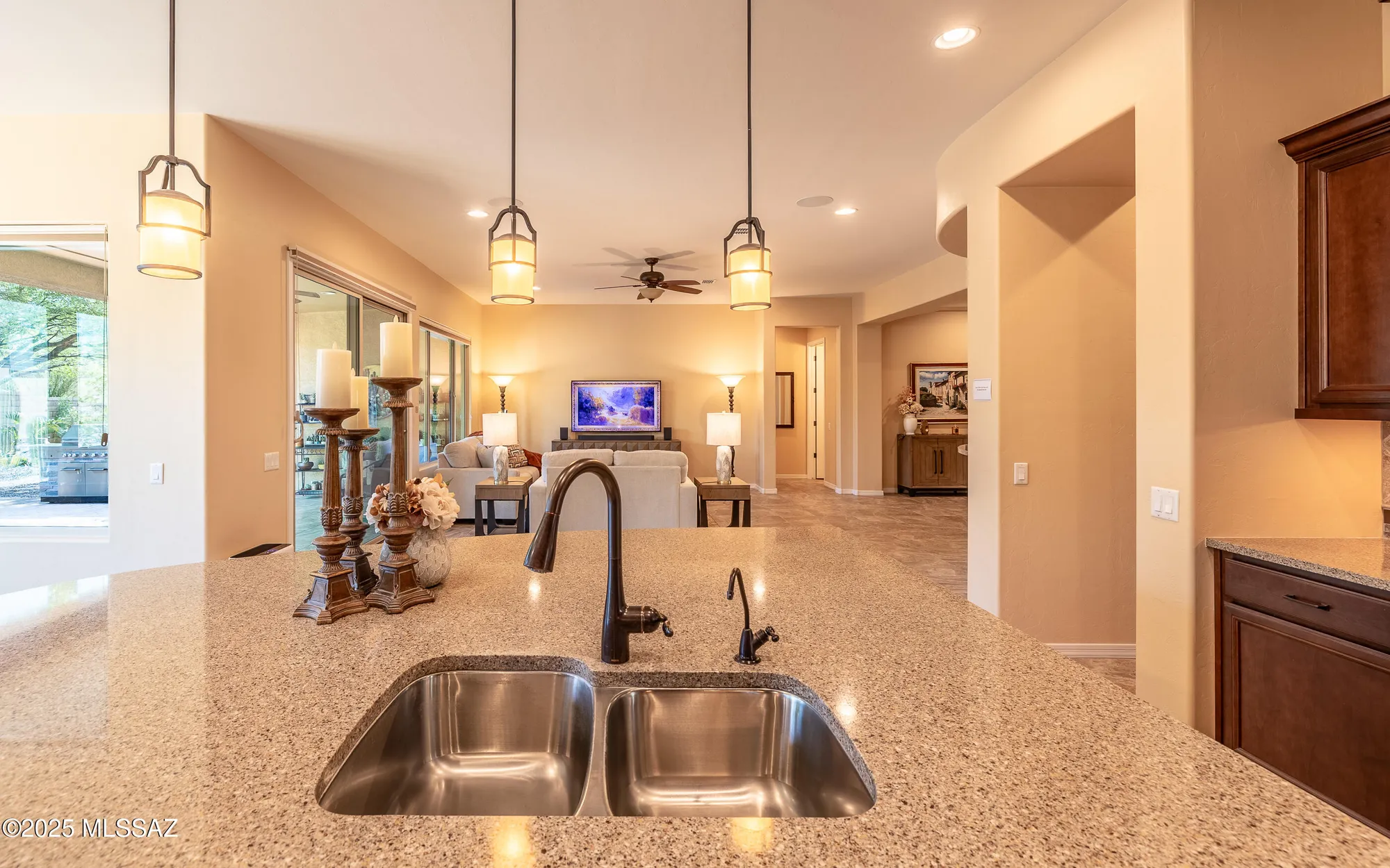 Property Slideshow image 12 of 46 | 14242 n bright angel trl, Marana, AZ, 85658