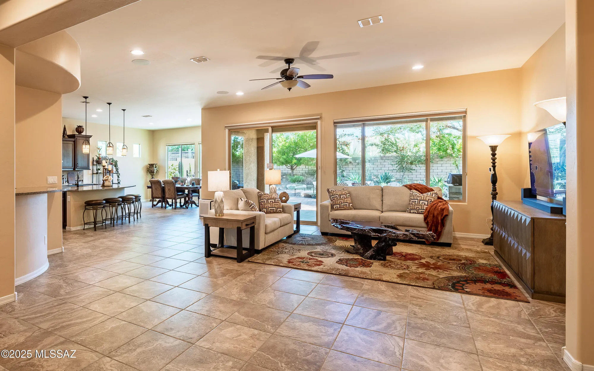 Property Slideshow image 6 of 46 | 14242 n bright angel trl, Marana, AZ, 85658