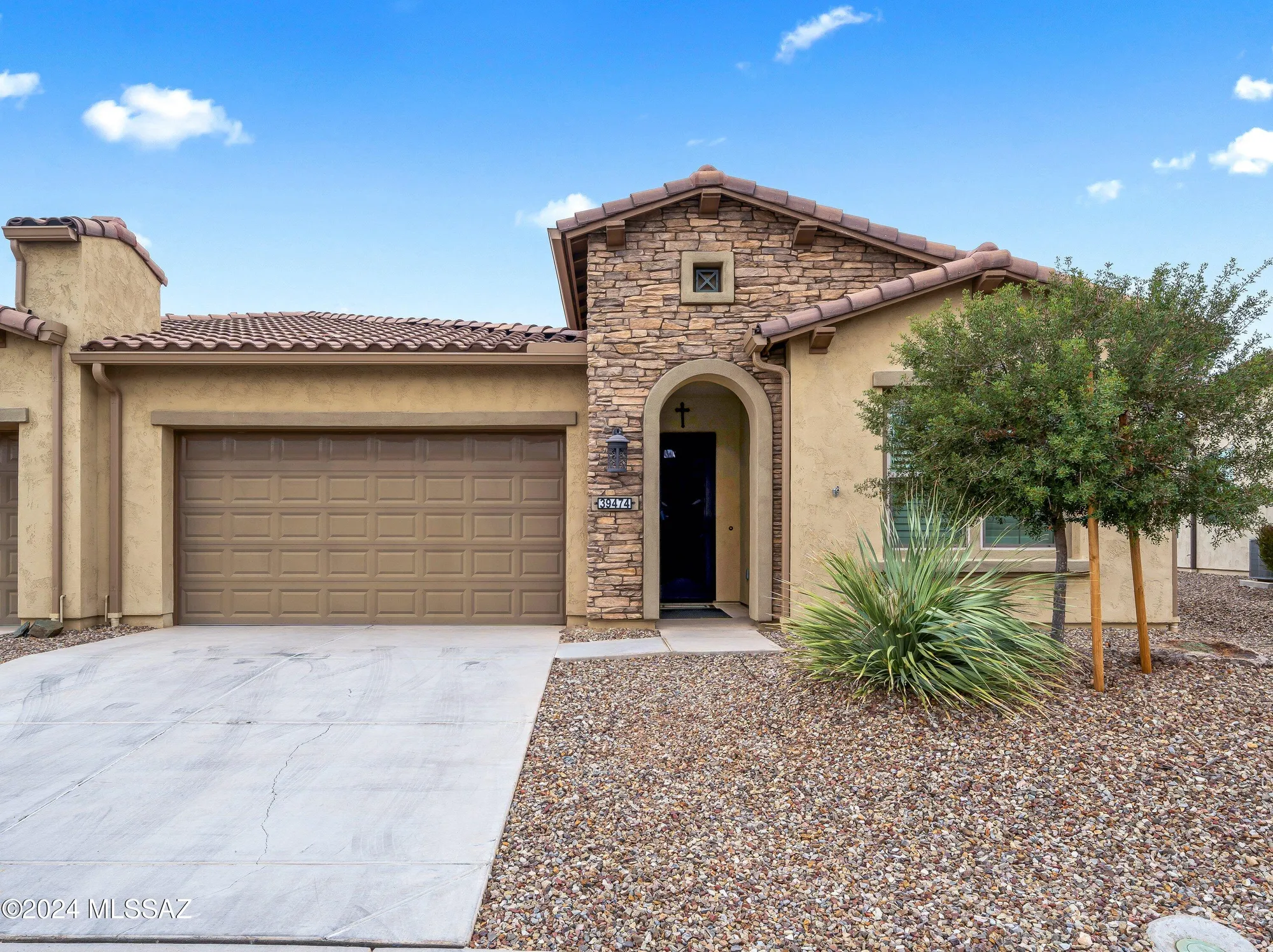Property Slideshow image 2 of 36 | 39474 s summerwood dr, Saddlebrooke, AZ, 85739