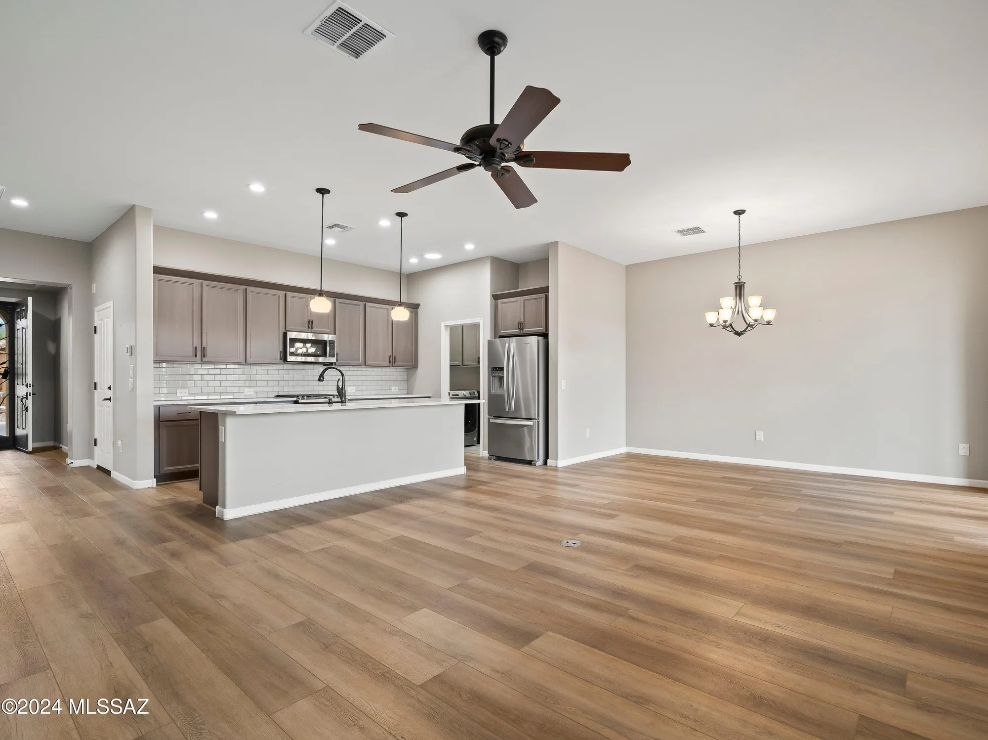 Property Slideshow image 7 of 36 | 39474 s summerwood dr, Saddlebrooke, AZ, 85739