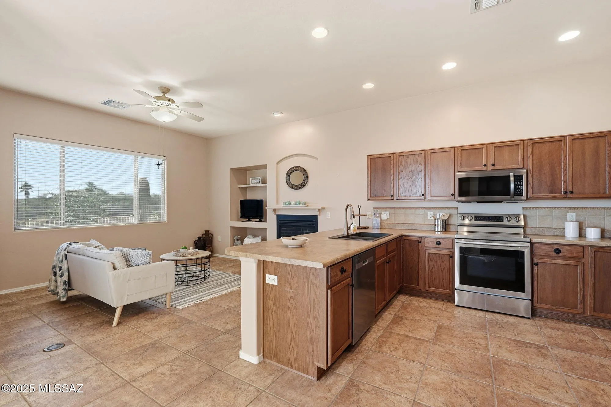 Property Slideshow image 14 of 47 | 2283 w calle guatamote, Green Valley, AZ, 85622