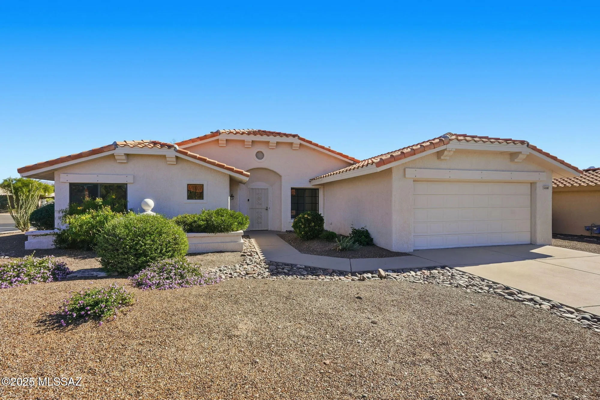 Property Slideshow image 1 of 38 | 14380 n coyote canyon ln, Oro Valley, AZ, 85755
