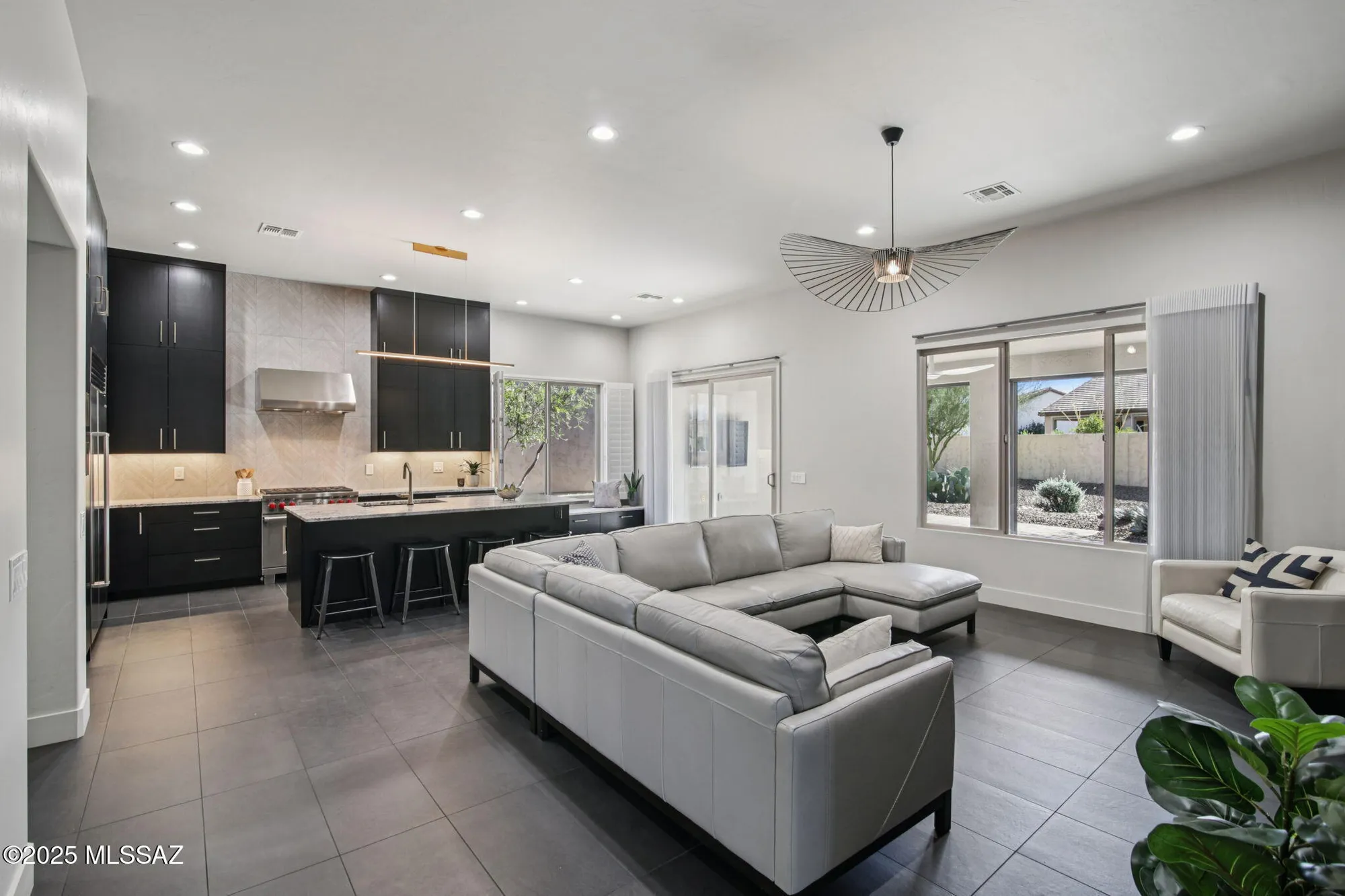 Property Slideshow image 7 of 39 | 60047 e arroyo vista dr, Oracle, AZ, 85623